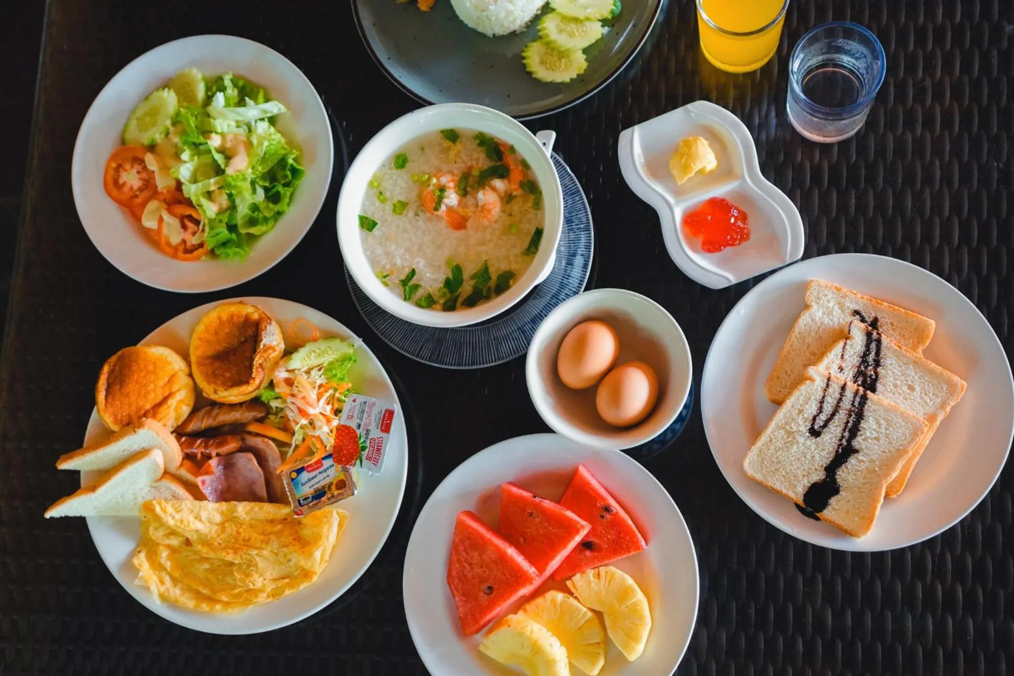 Restaurant/places to eat in Taatoh Seaview Resort - SHA Plus