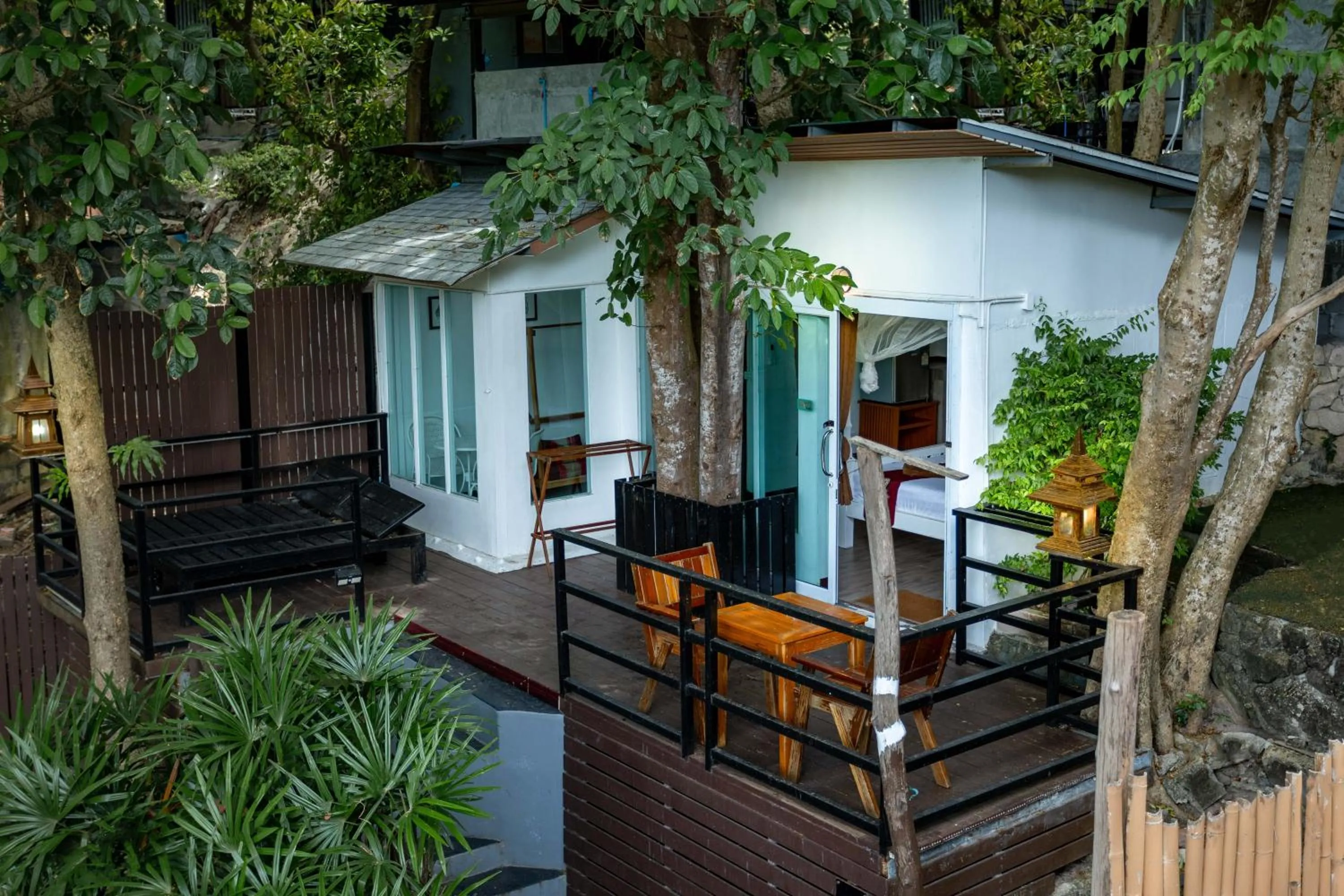 Property building in Taatoh Seaview Resort - SHA Plus