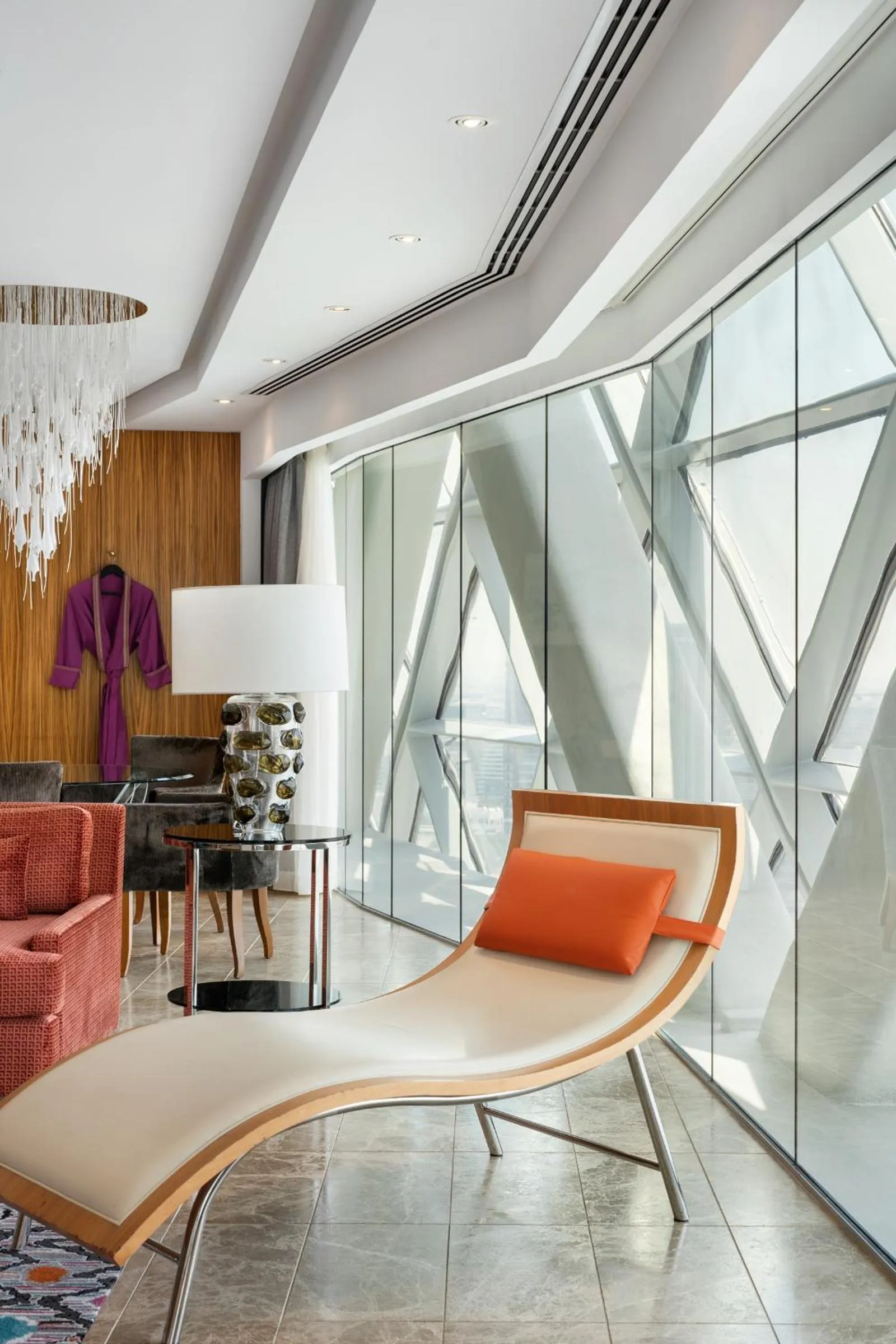 Living room in Andaz Capital Gate Abu Dhabi, By Hyatt