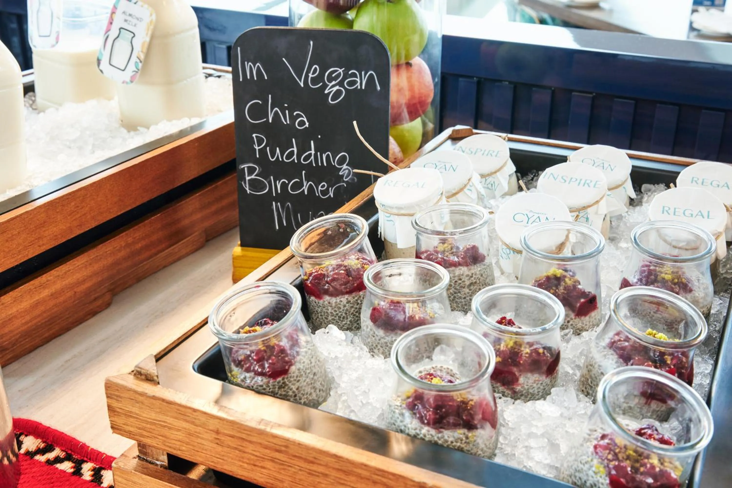 Restaurant/places to eat in Andaz Capital Gate Abu Dhabi, By Hyatt