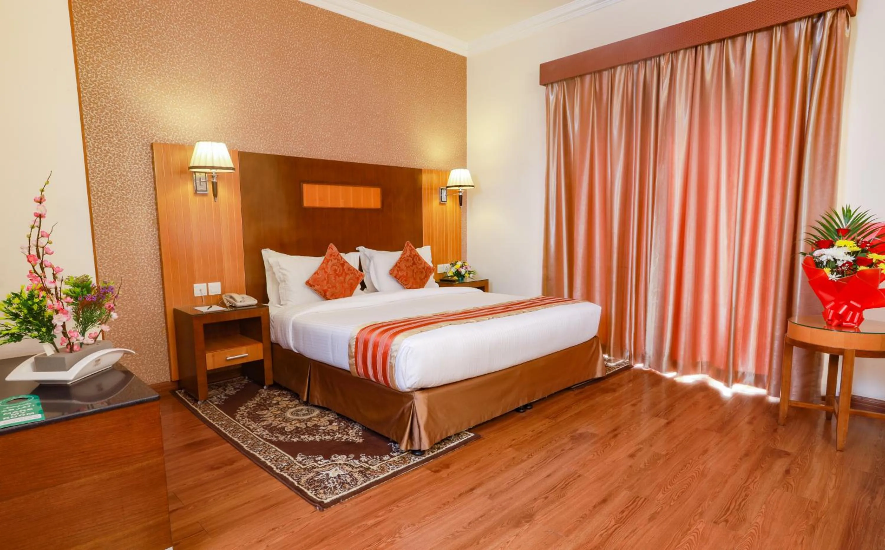 Bedroom, Bed in Fortune Pearl Hotel