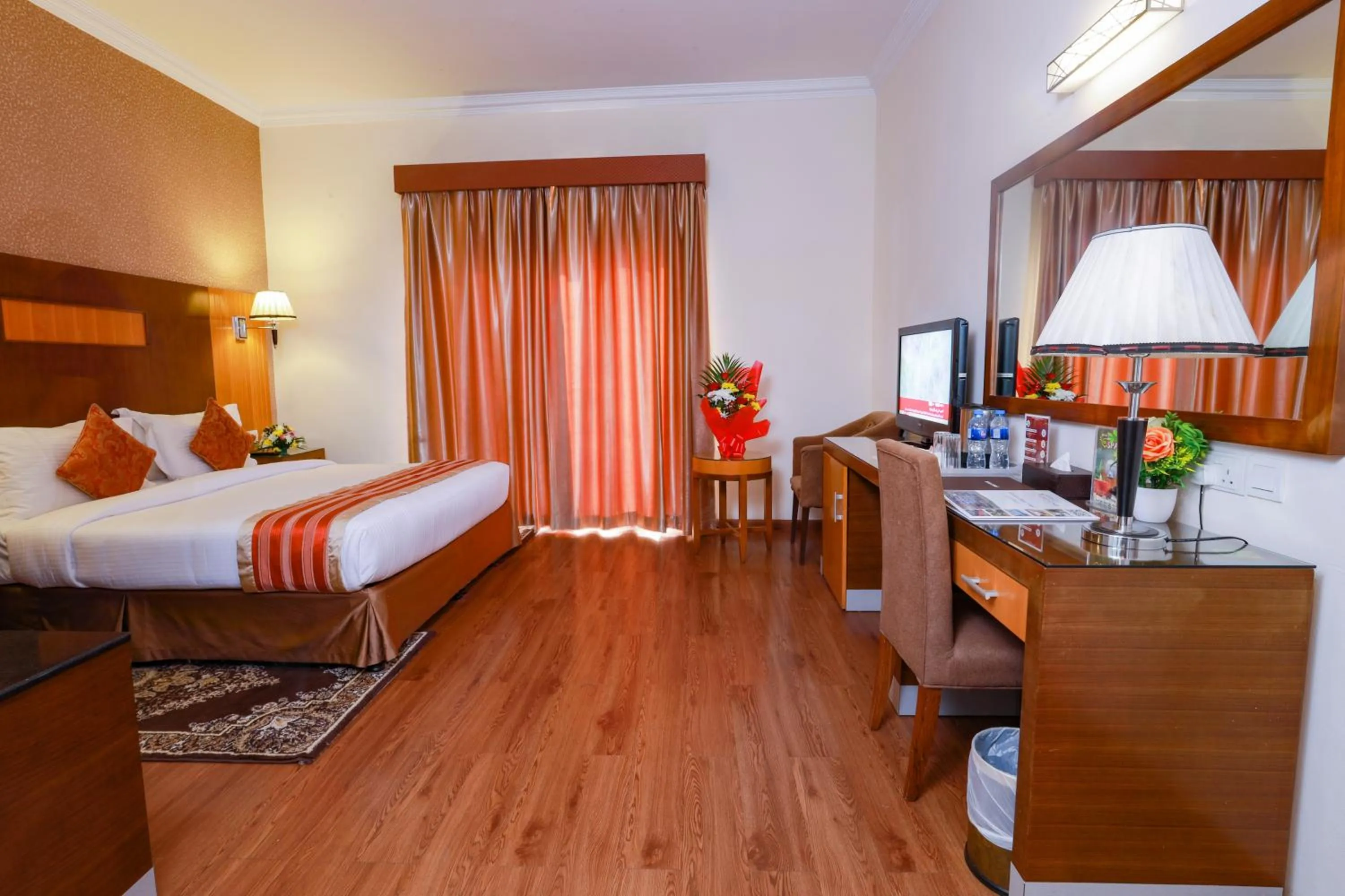 Bedroom, Bed in Fortune Pearl Hotel