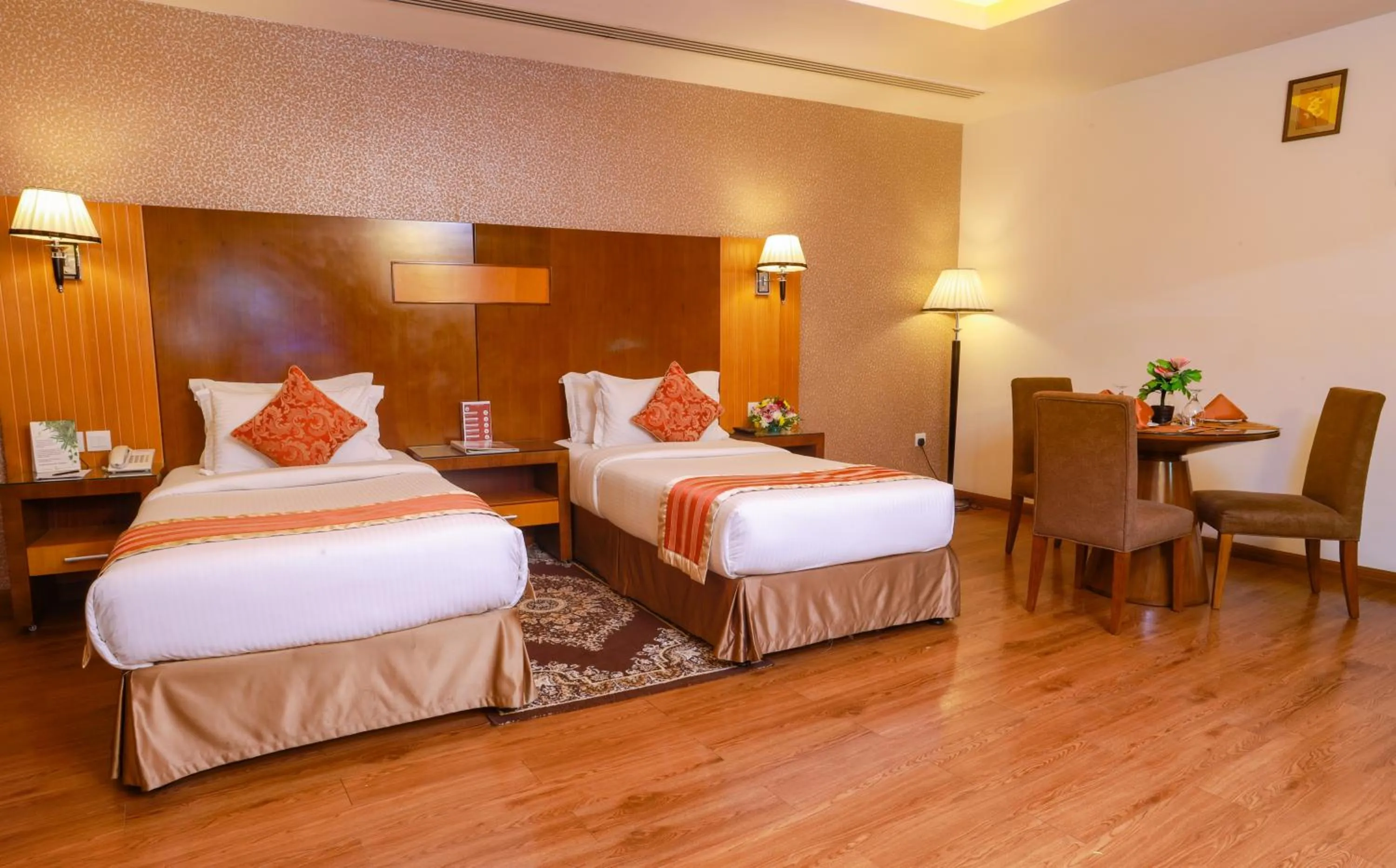 Bedroom, Bed in Fortune Pearl Hotel