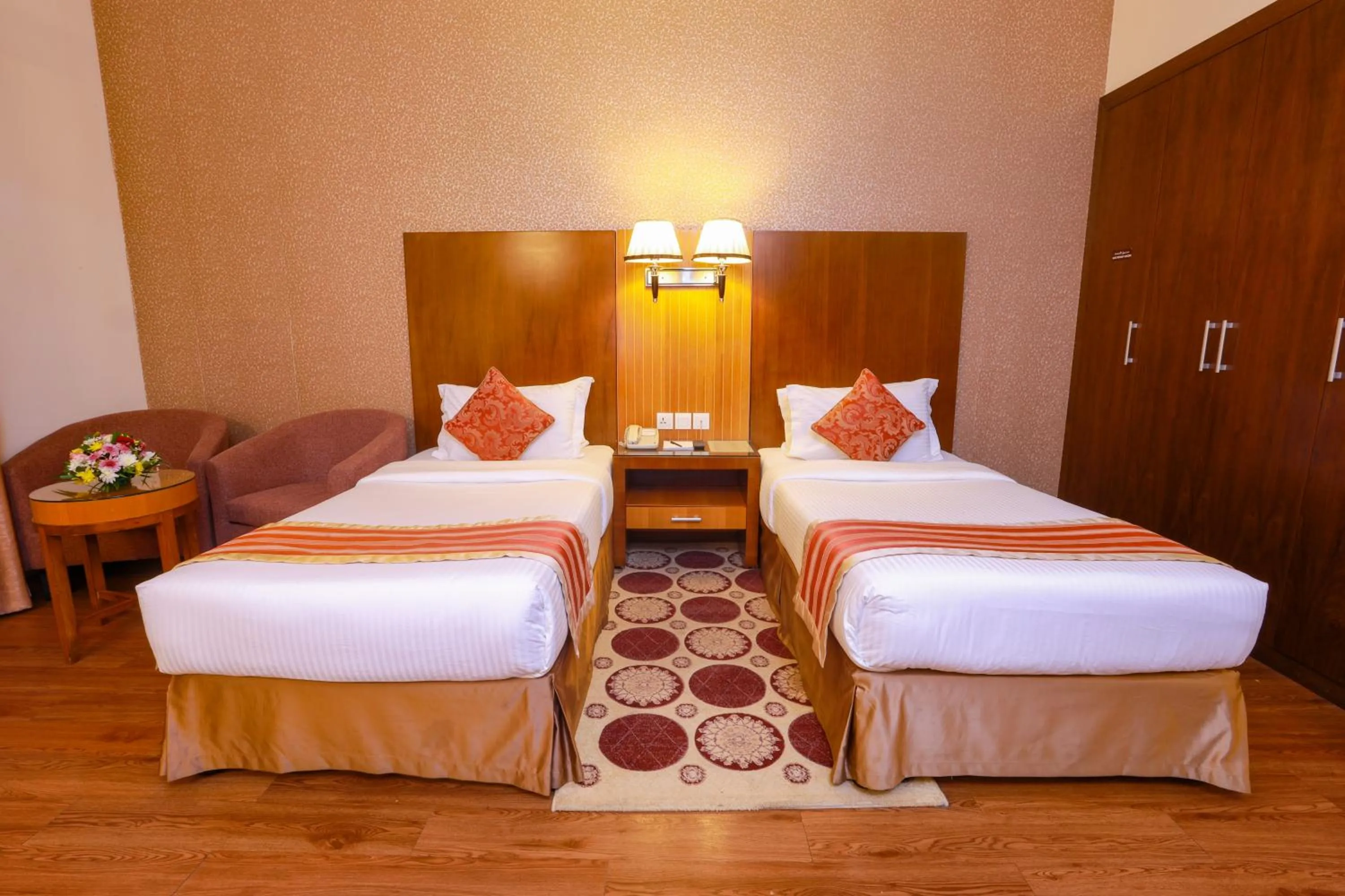 Bedroom, Bed in Fortune Pearl Hotel