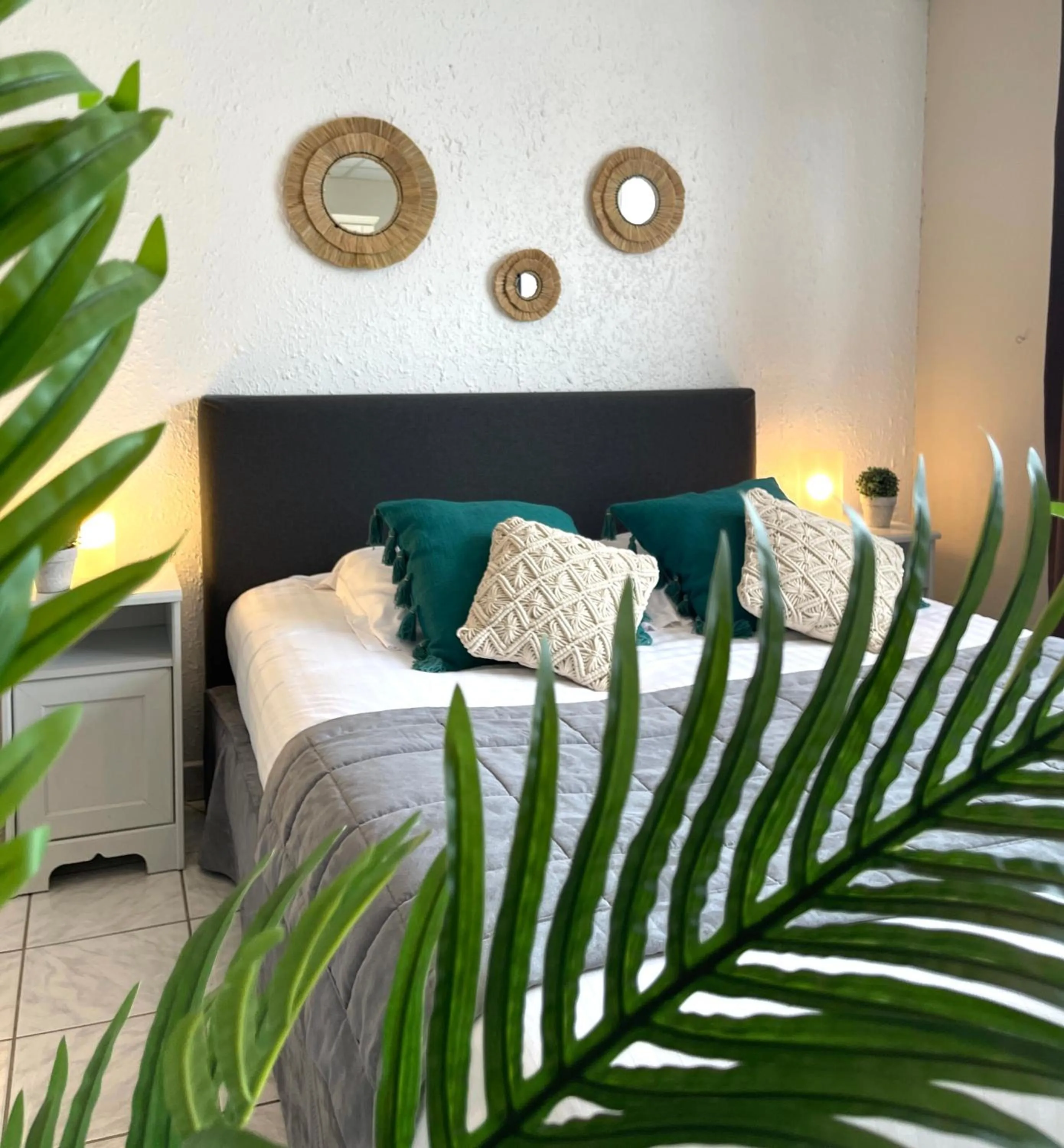 Bedroom, Bed in La Maison Blanche