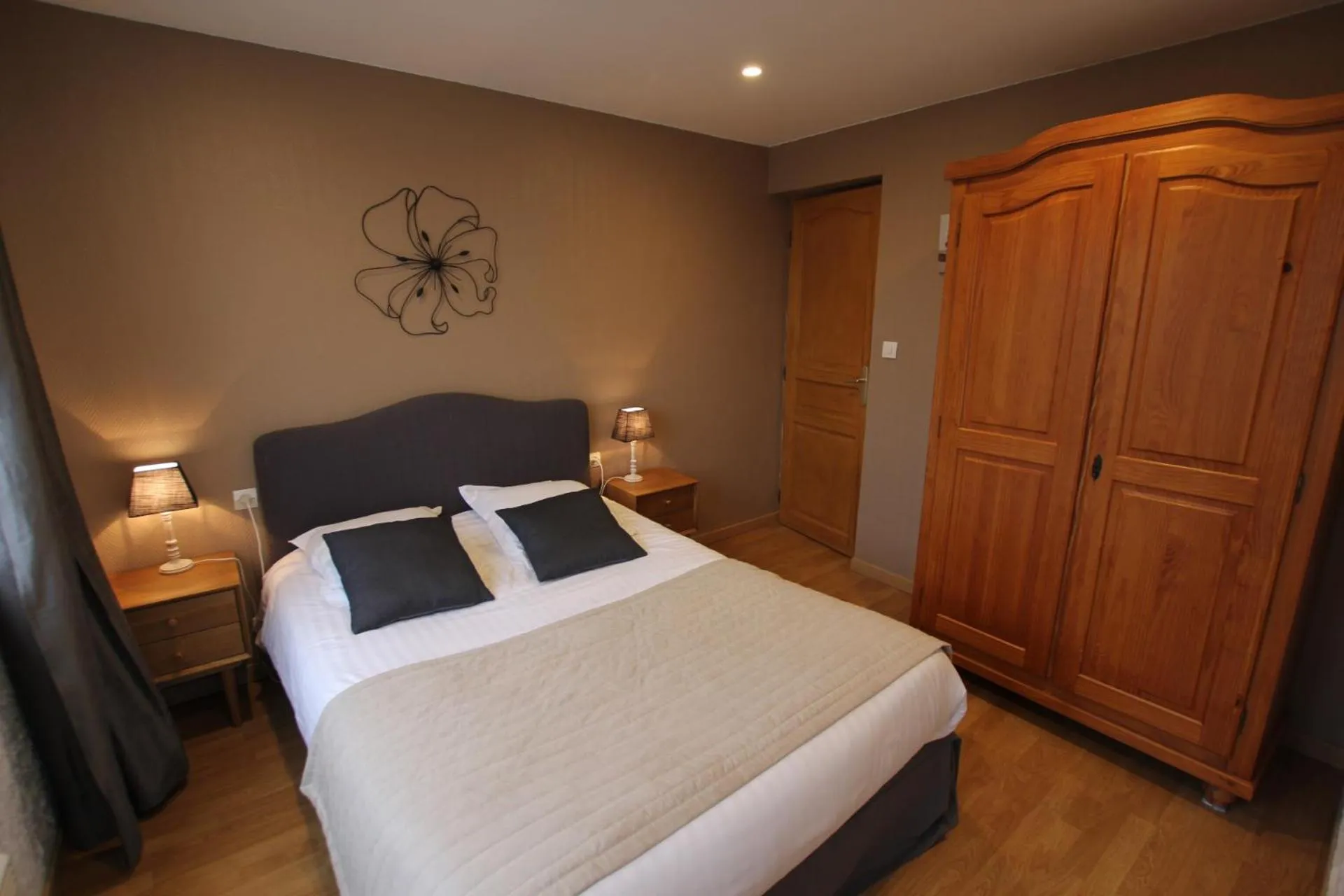 Bed in La Maison Blanche