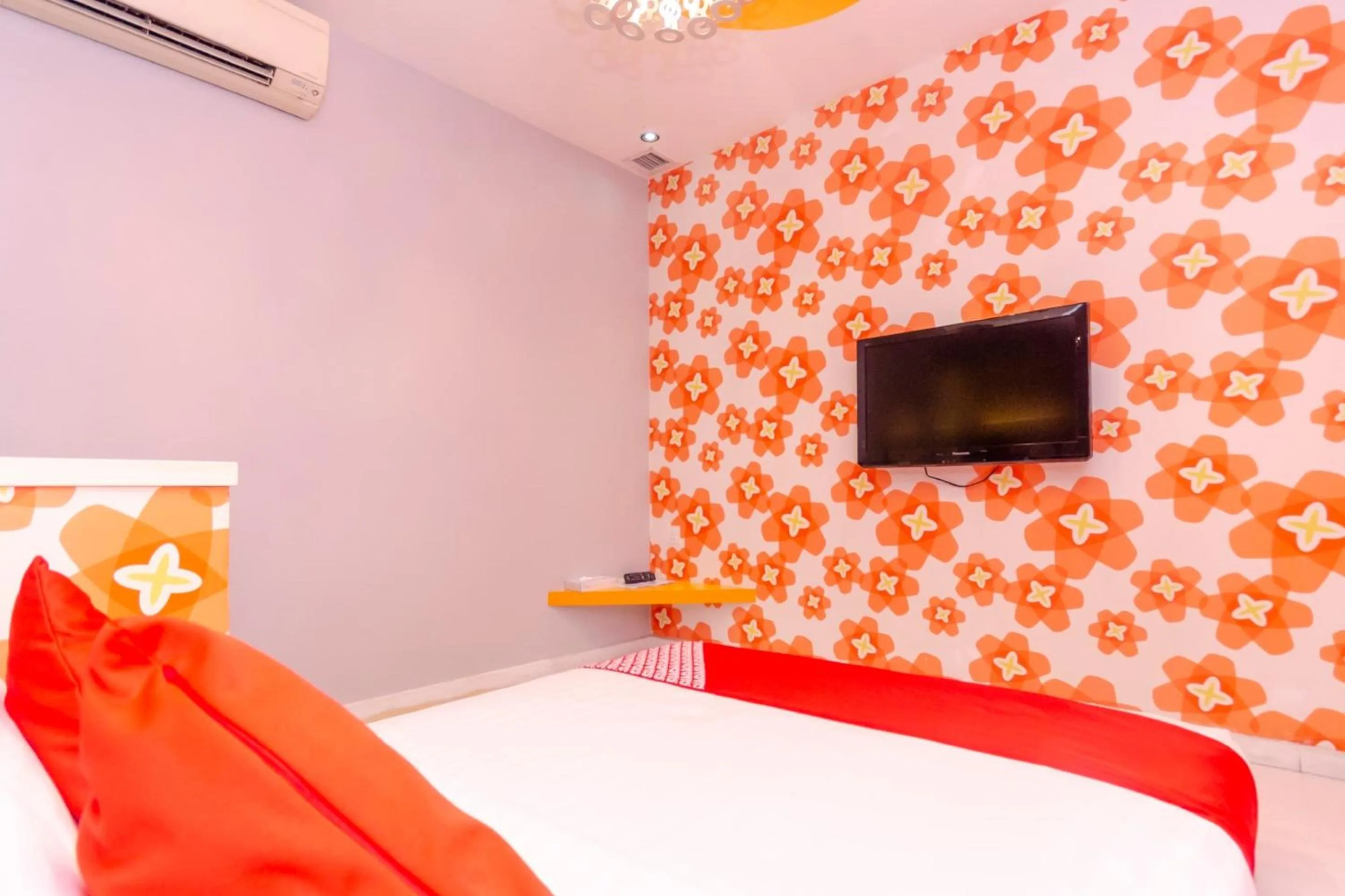 Bedroom, Bed in Hotel O Rooms Boutique Hotel