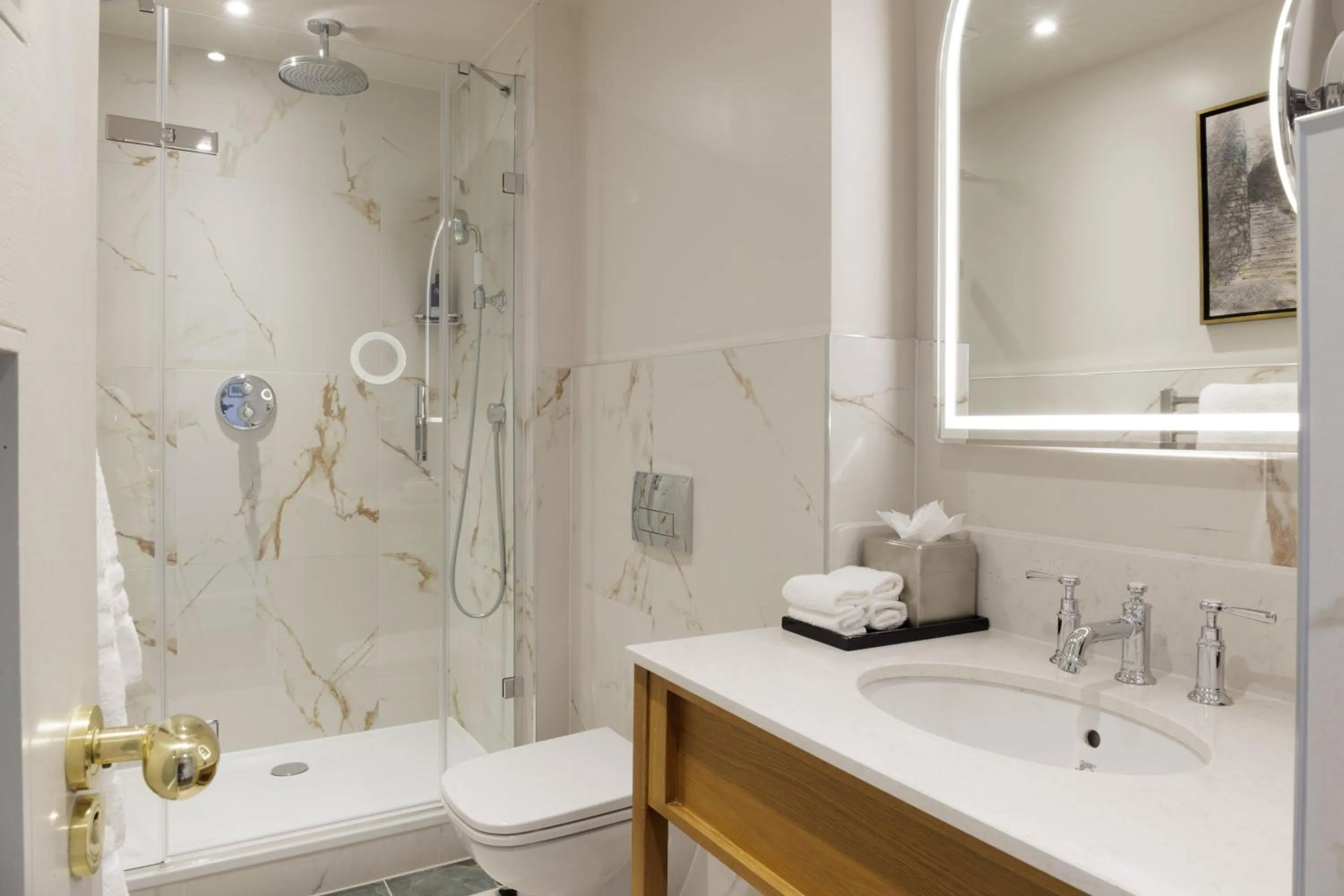 Bathroom in The Caledonian Edinburgh, Curio Collection by Hilton