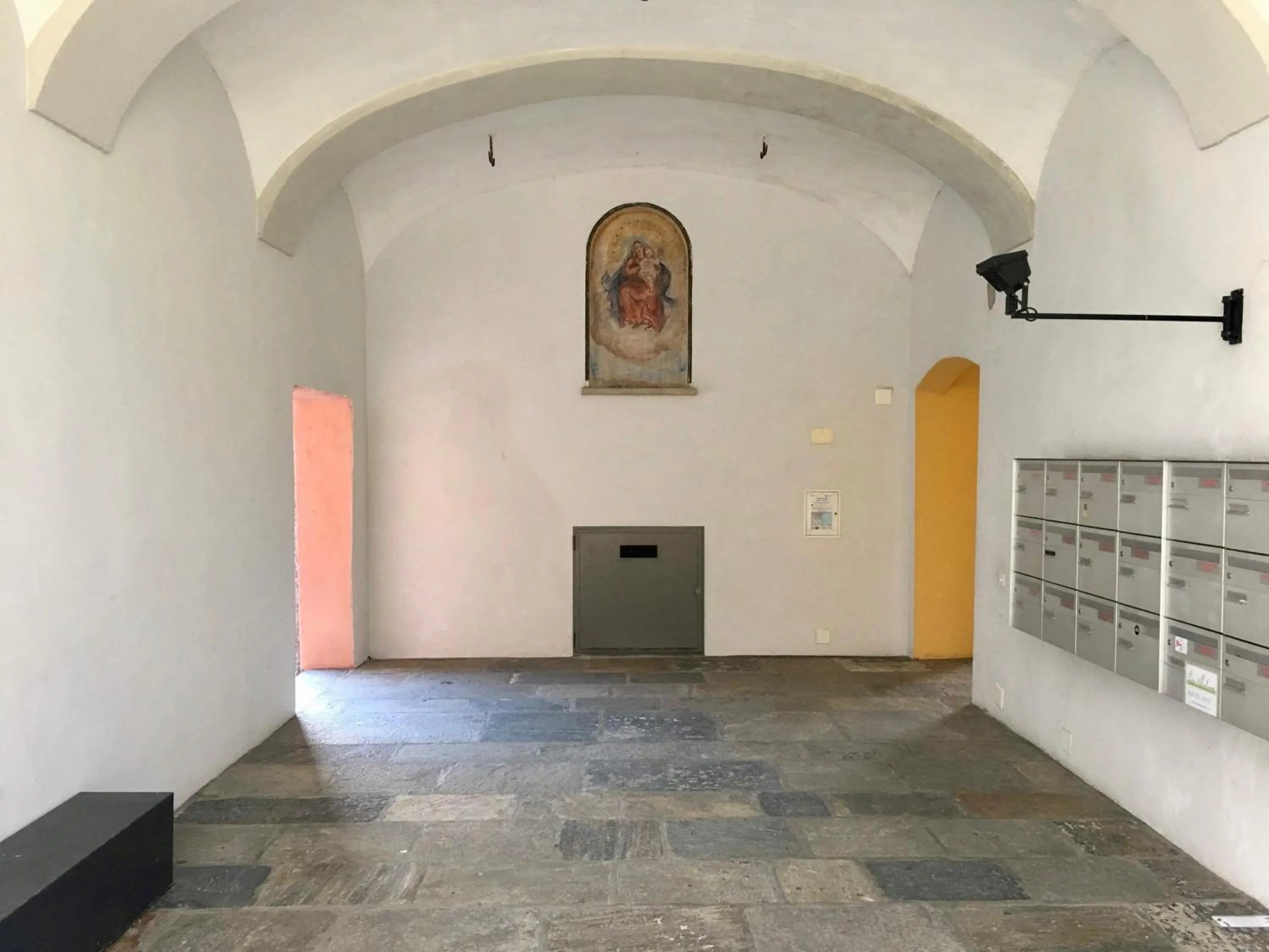 Property building in Great2Stay City Center Apartments Locarno