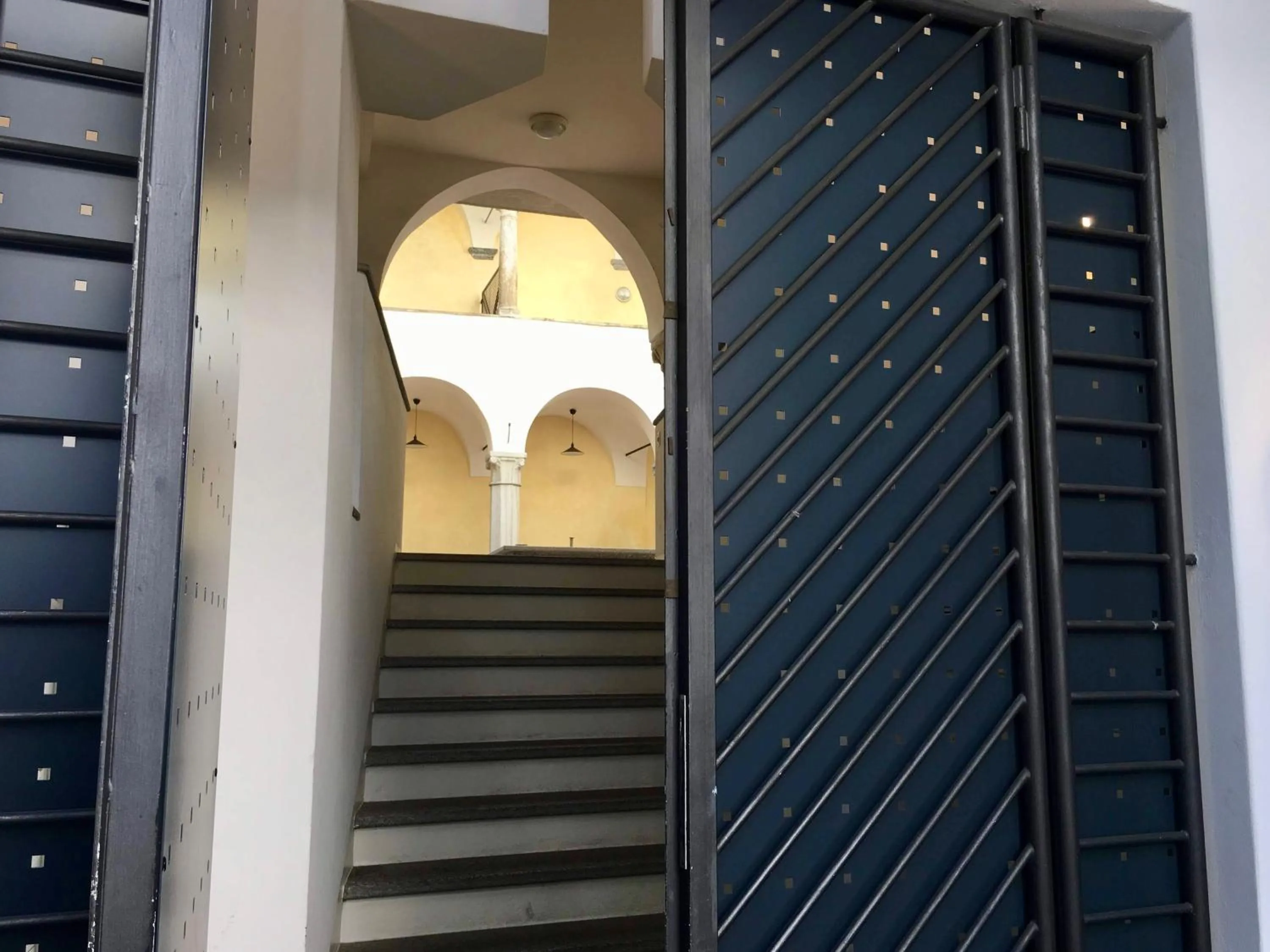 Property building in Great2Stay City Center Apartments Locarno