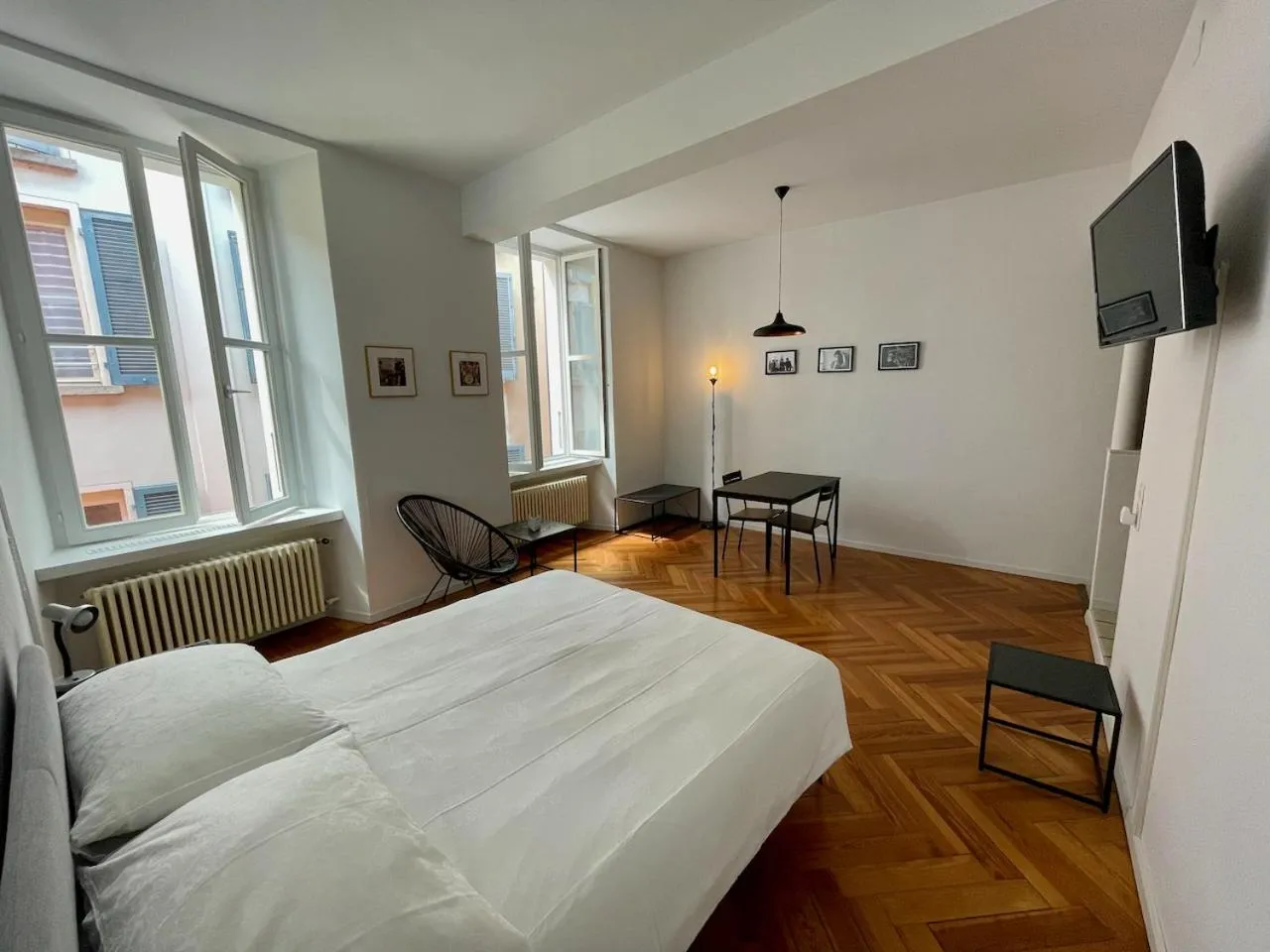 Photo of the whole room, Bed in Great2Stay City Center Apartments Locarno