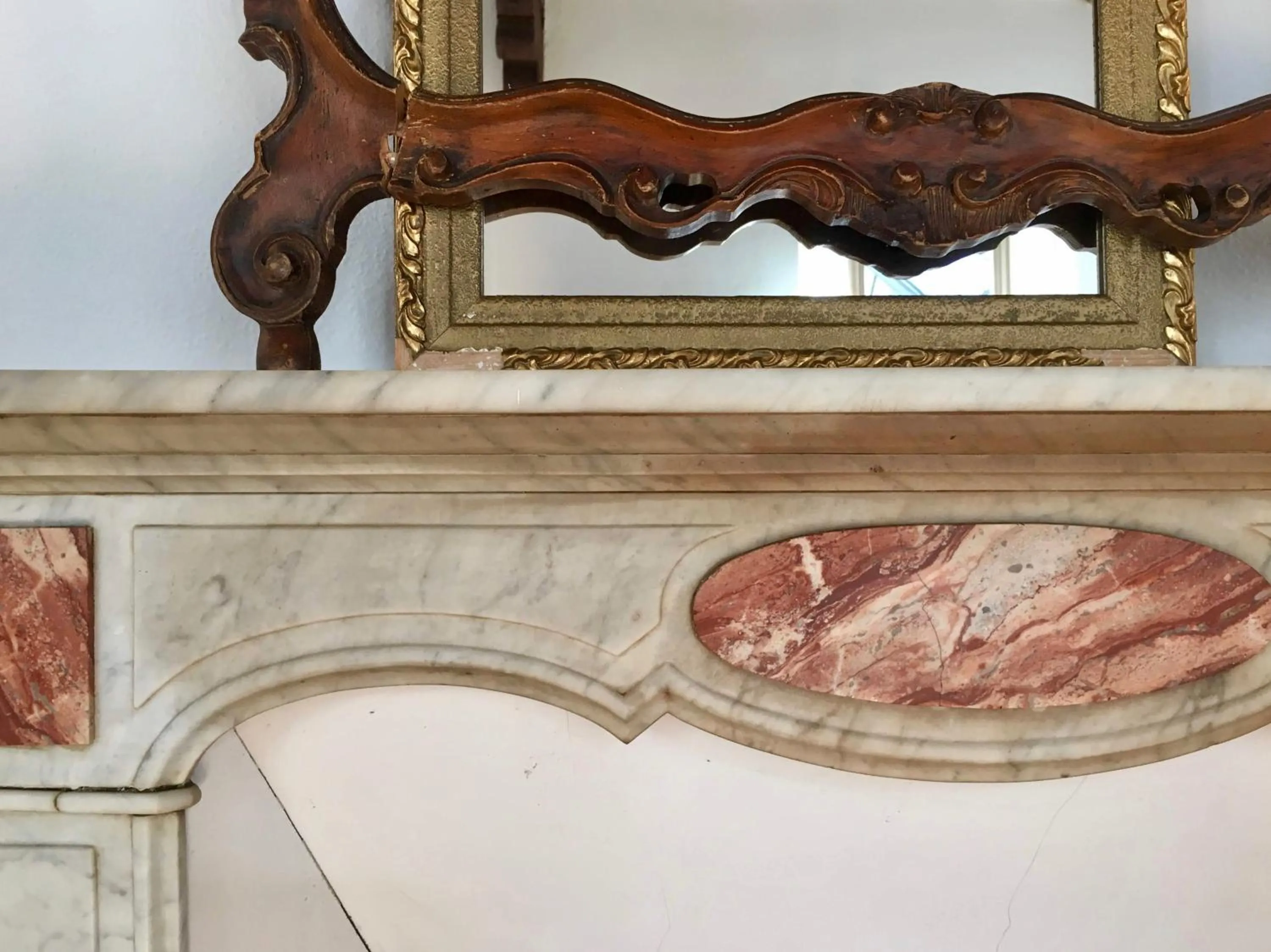 Decorative detail in Great2Stay City Center Apartments Locarno