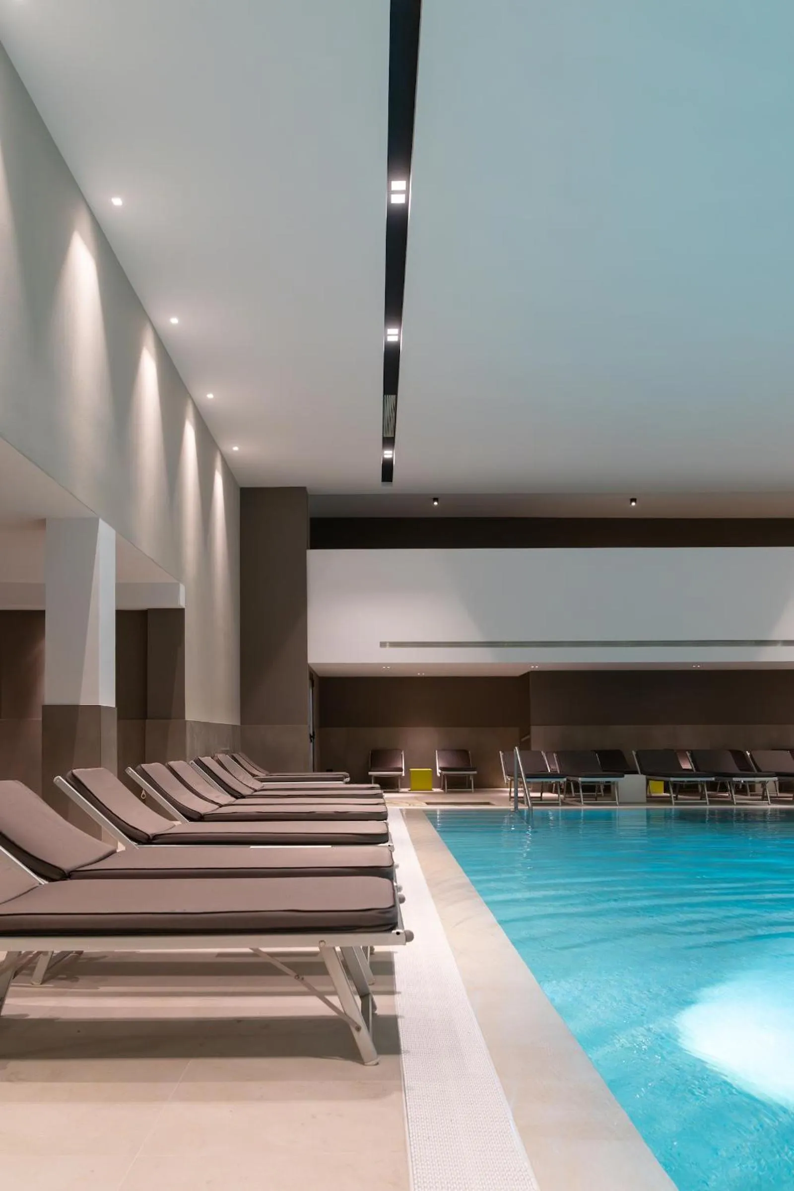 Swimming pool in Hotel Des Bains Terme