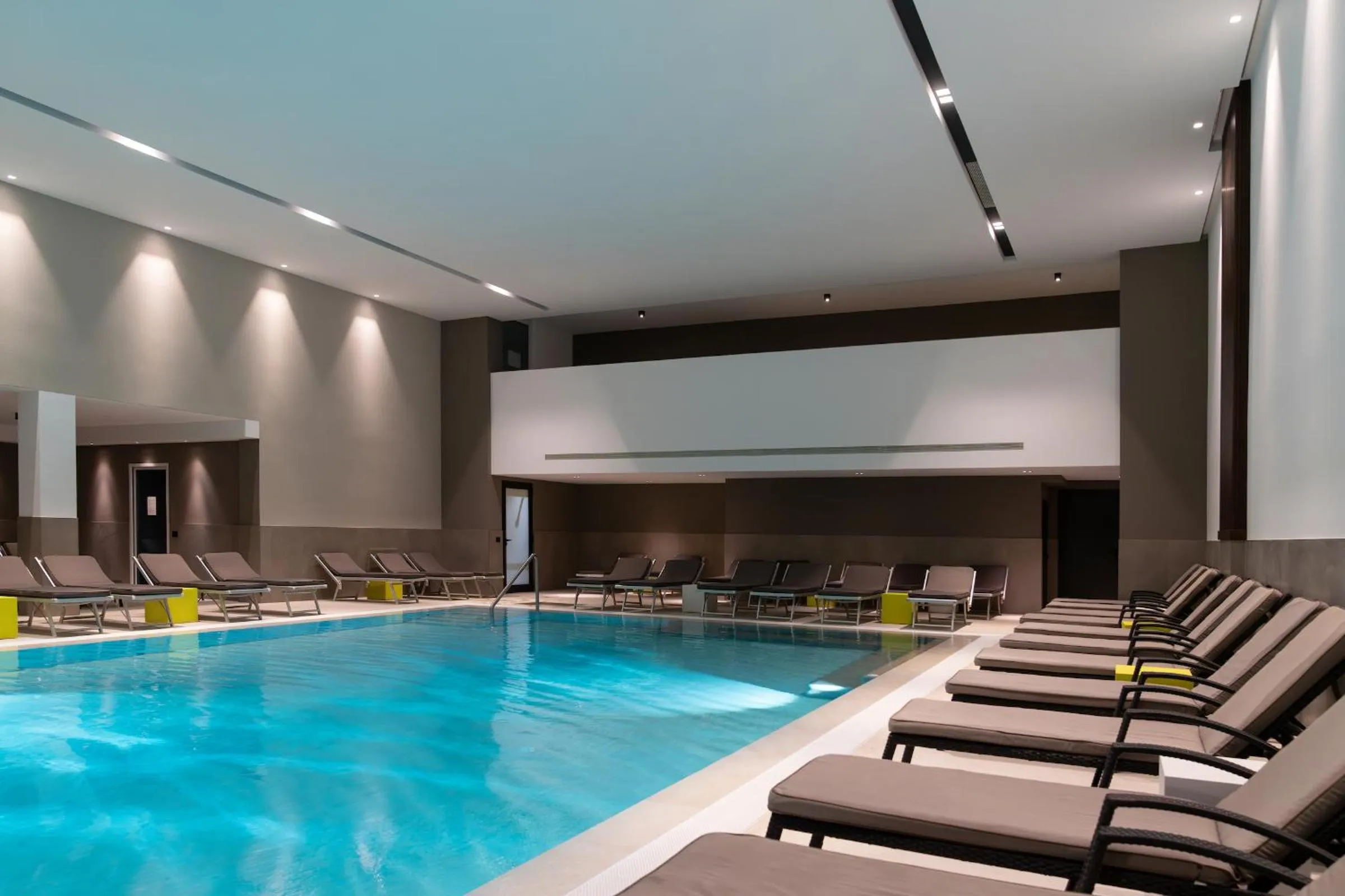 Swimming pool in Hotel Des Bains Terme