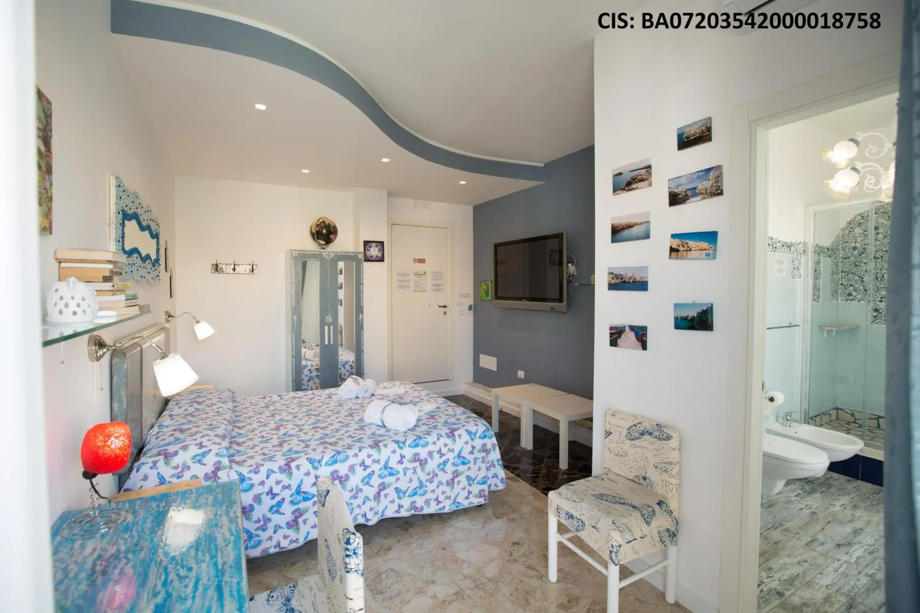 Standard Double Room - single occupancy in Versomare Standard Double Room - single occupancy in Versomare