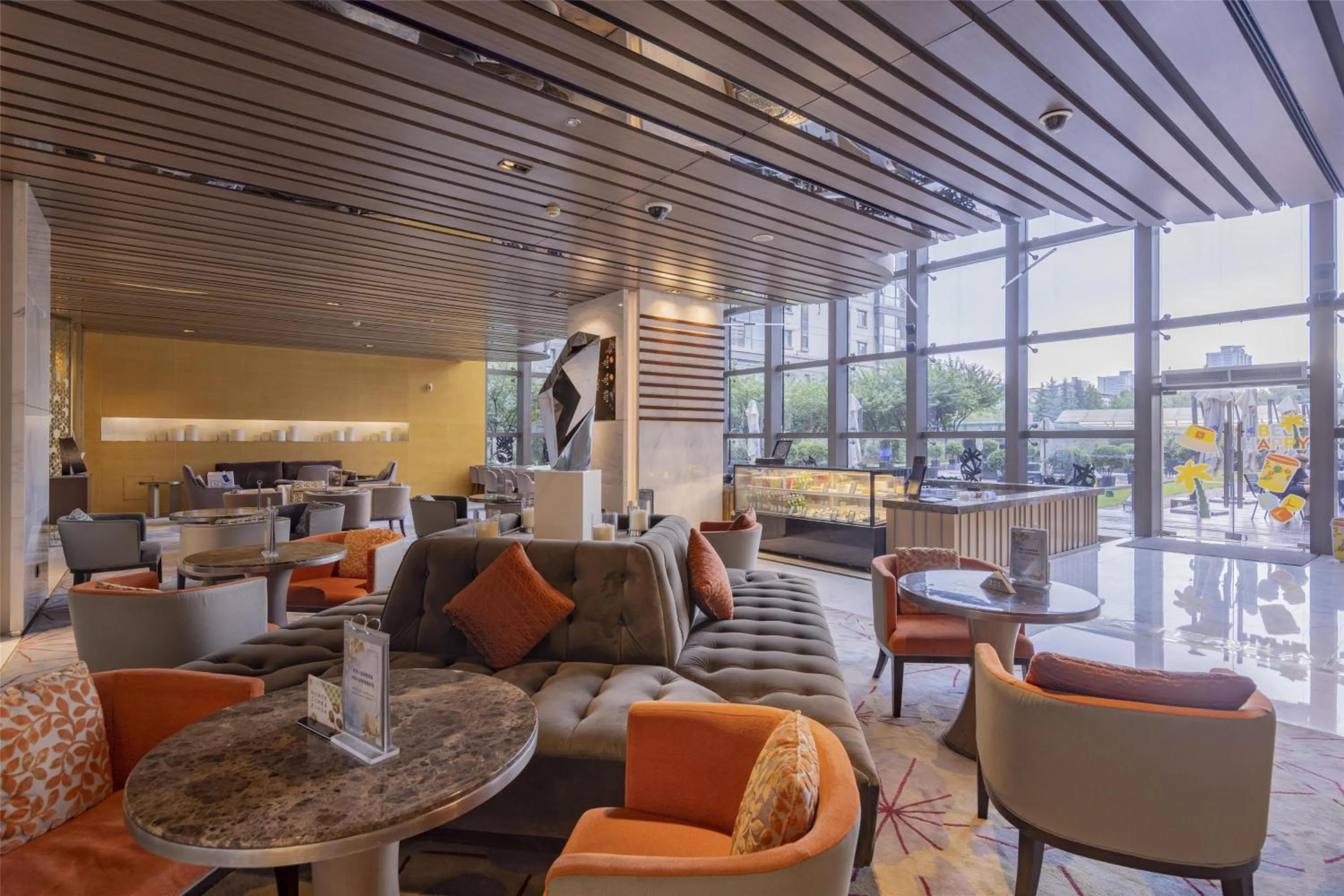 Lounge or bar in Hilton Xi'an High-tech Zone