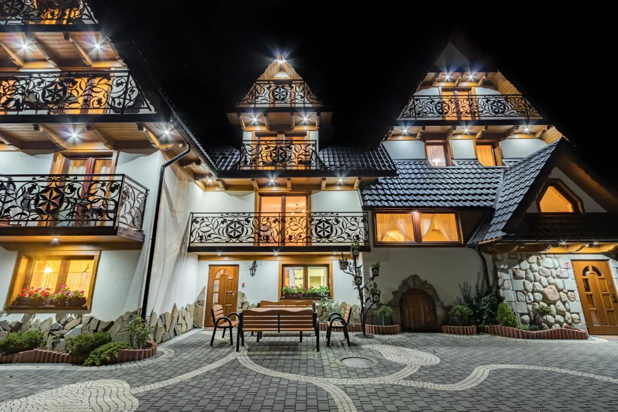 Property building in Leśny Dwór