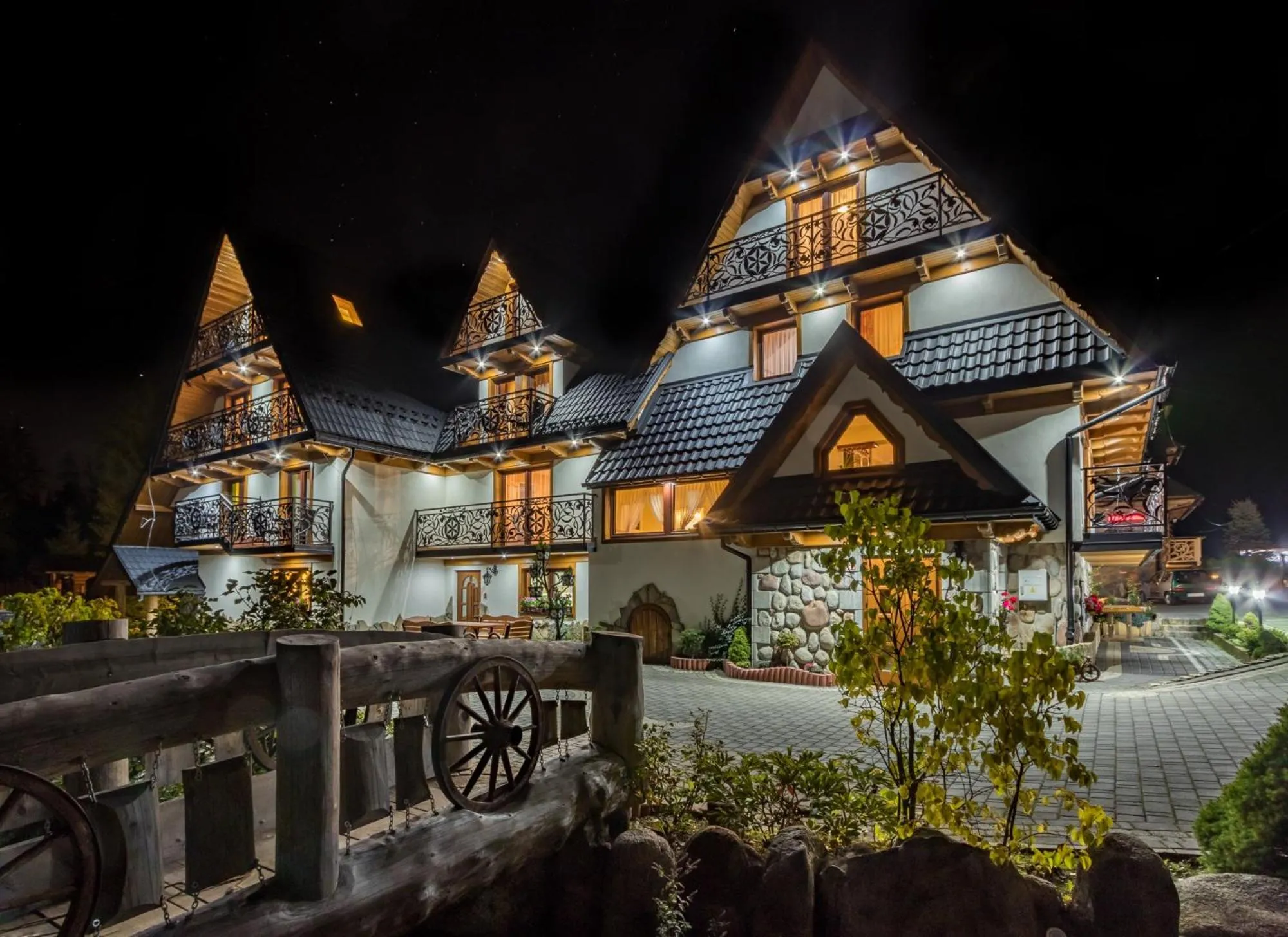 Property building in Leśny Dwór