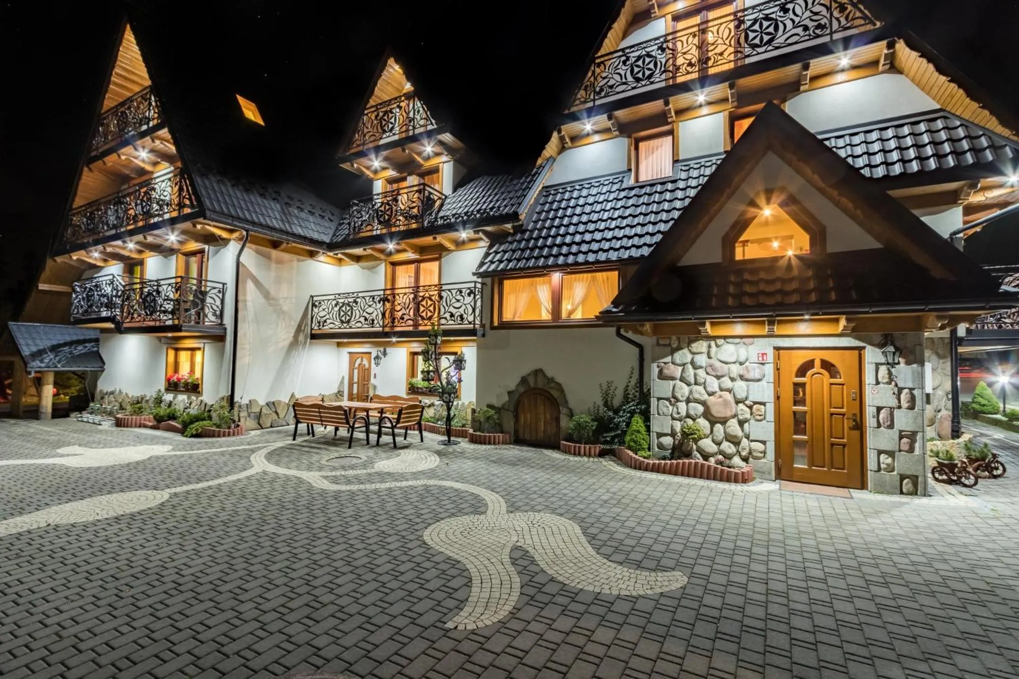 Property building in Leśny Dwór