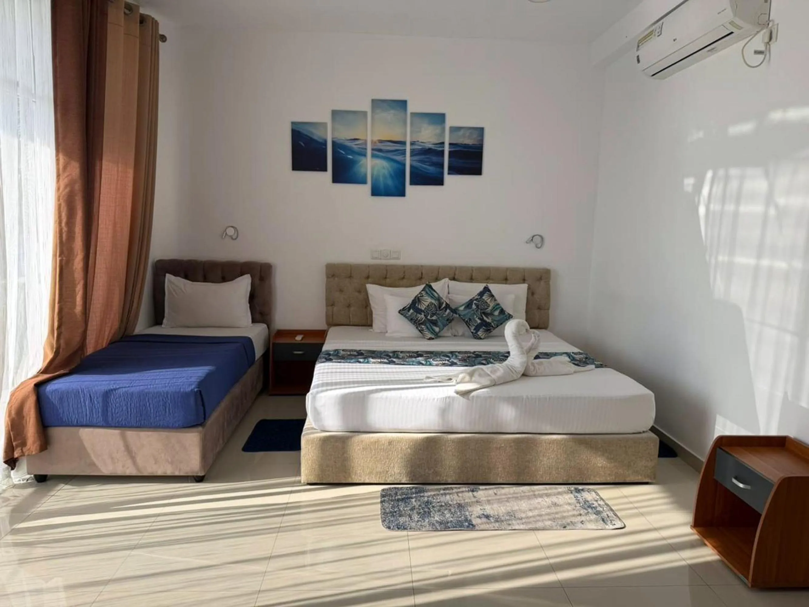 Bedroom, Bed in Amber House Lanka