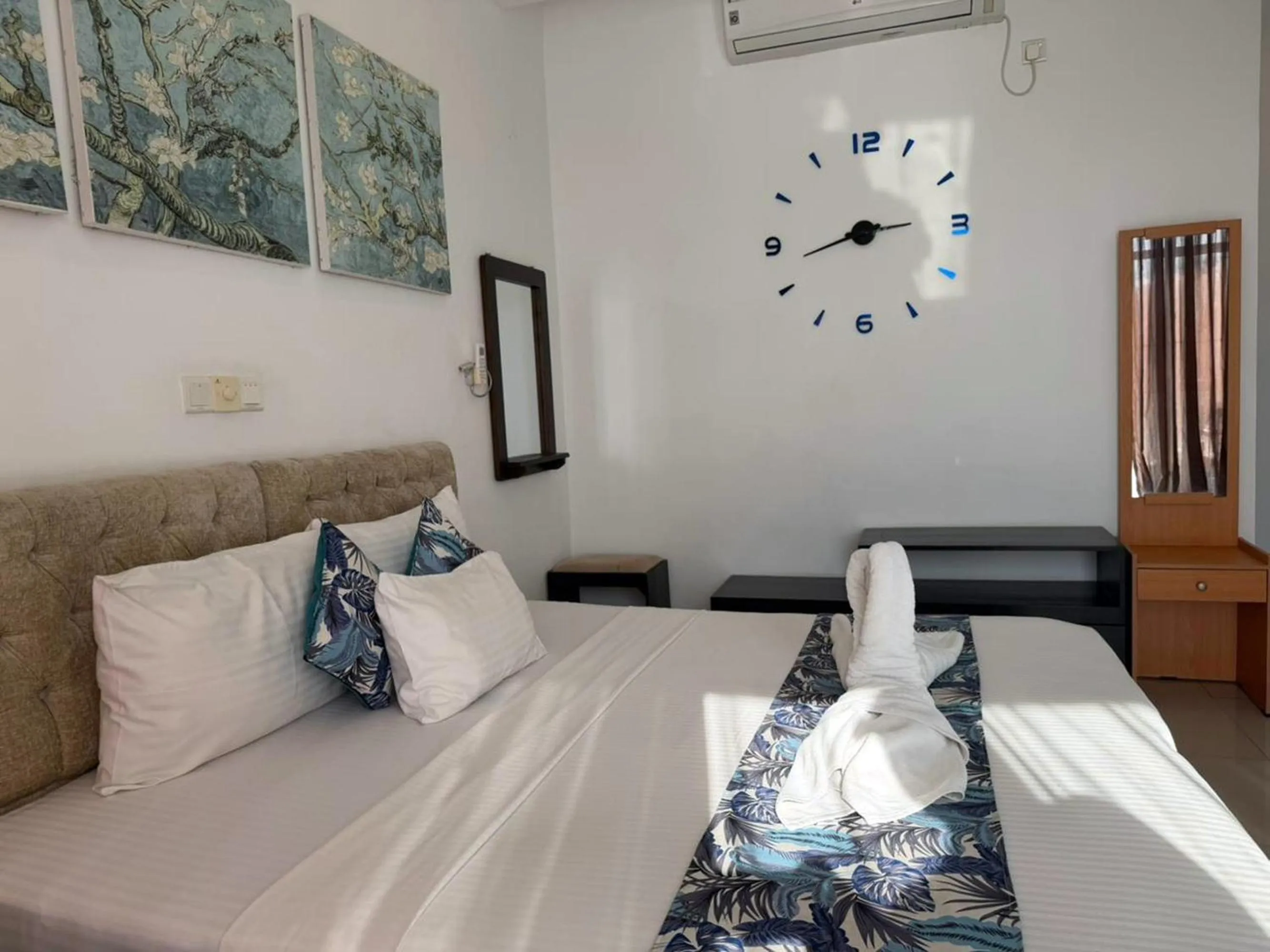 Bedroom, Bed in Amber House Lanka