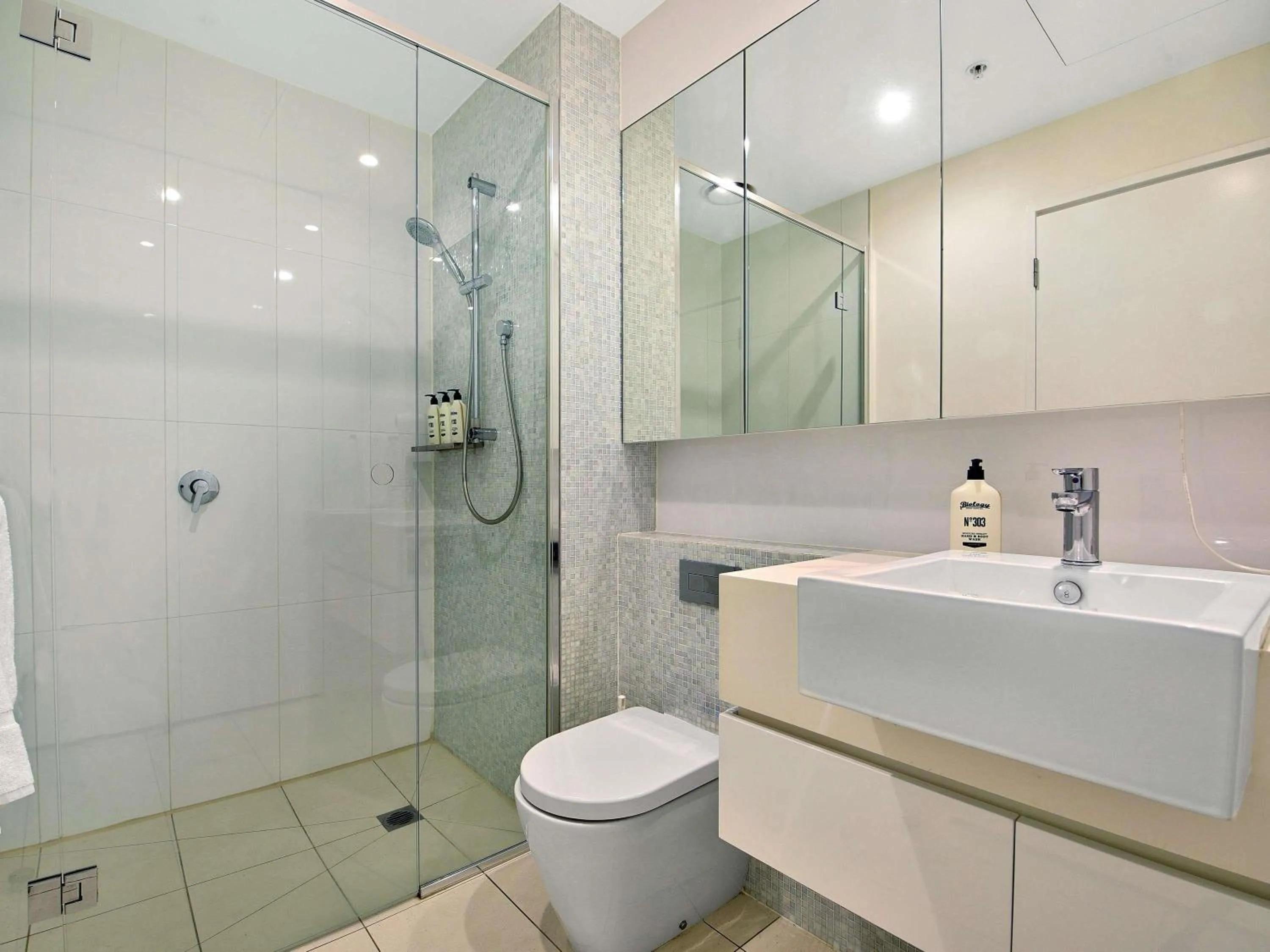 Bedroom in The Sebel Residences Melbourne Docklands Serviced Apartments