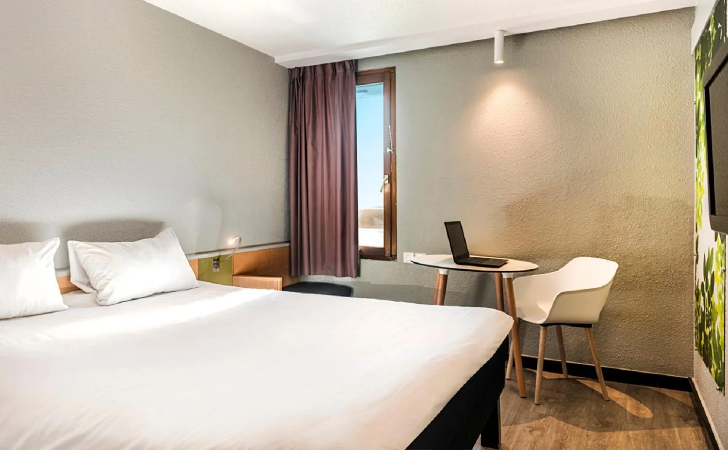 Bed in ibis Strasbourg Sud La Vigie