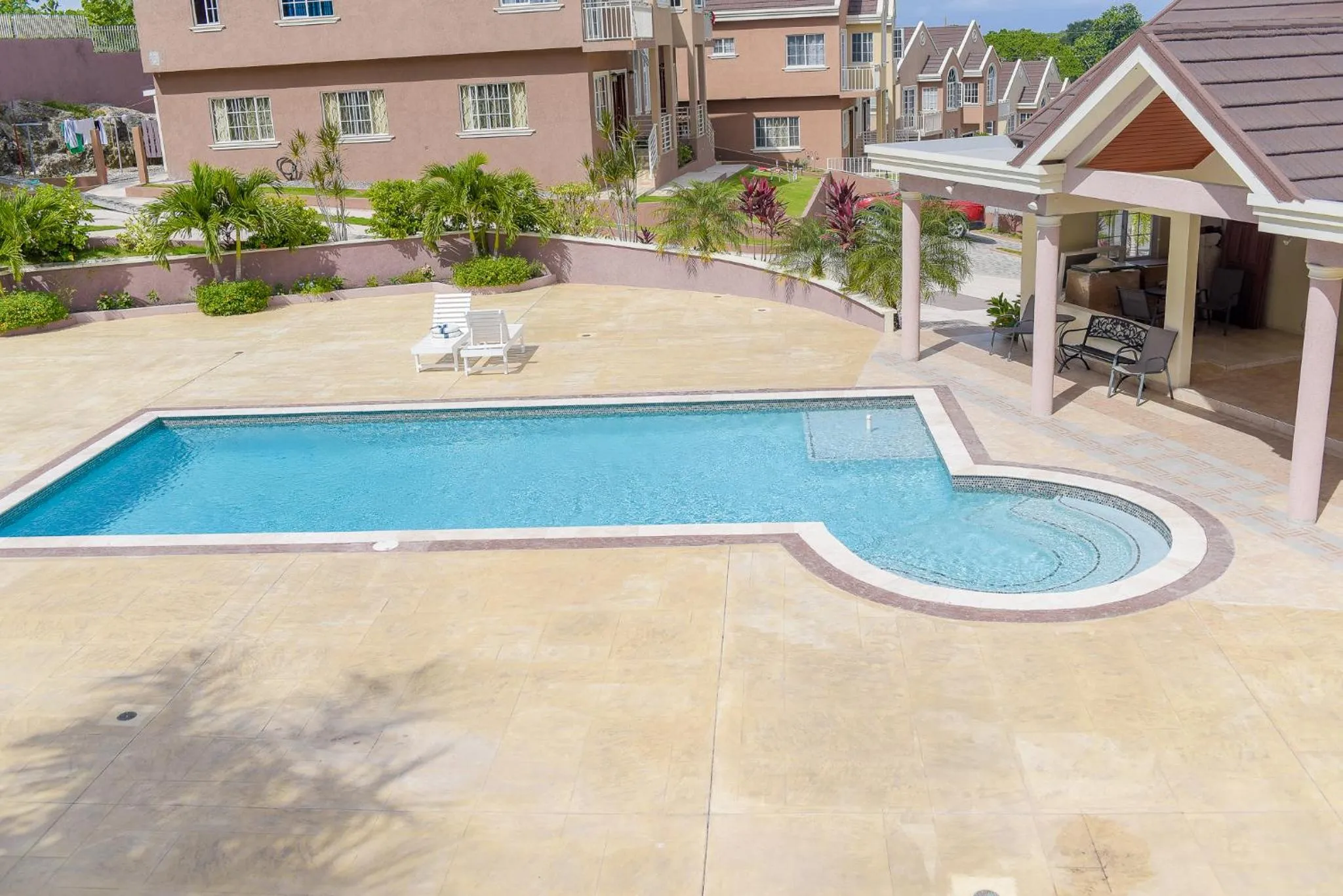 Tropical Luxury Dreams