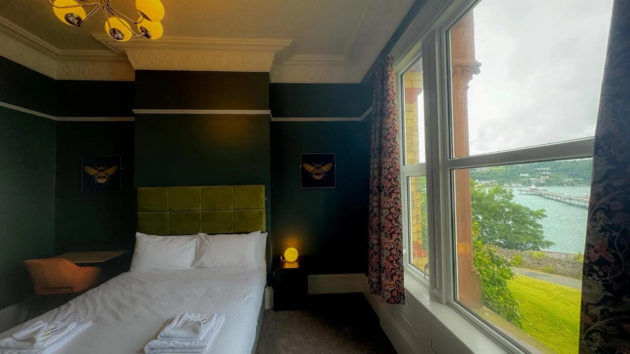 Bedroom, Bed in Nomi Rooms & Restaurant