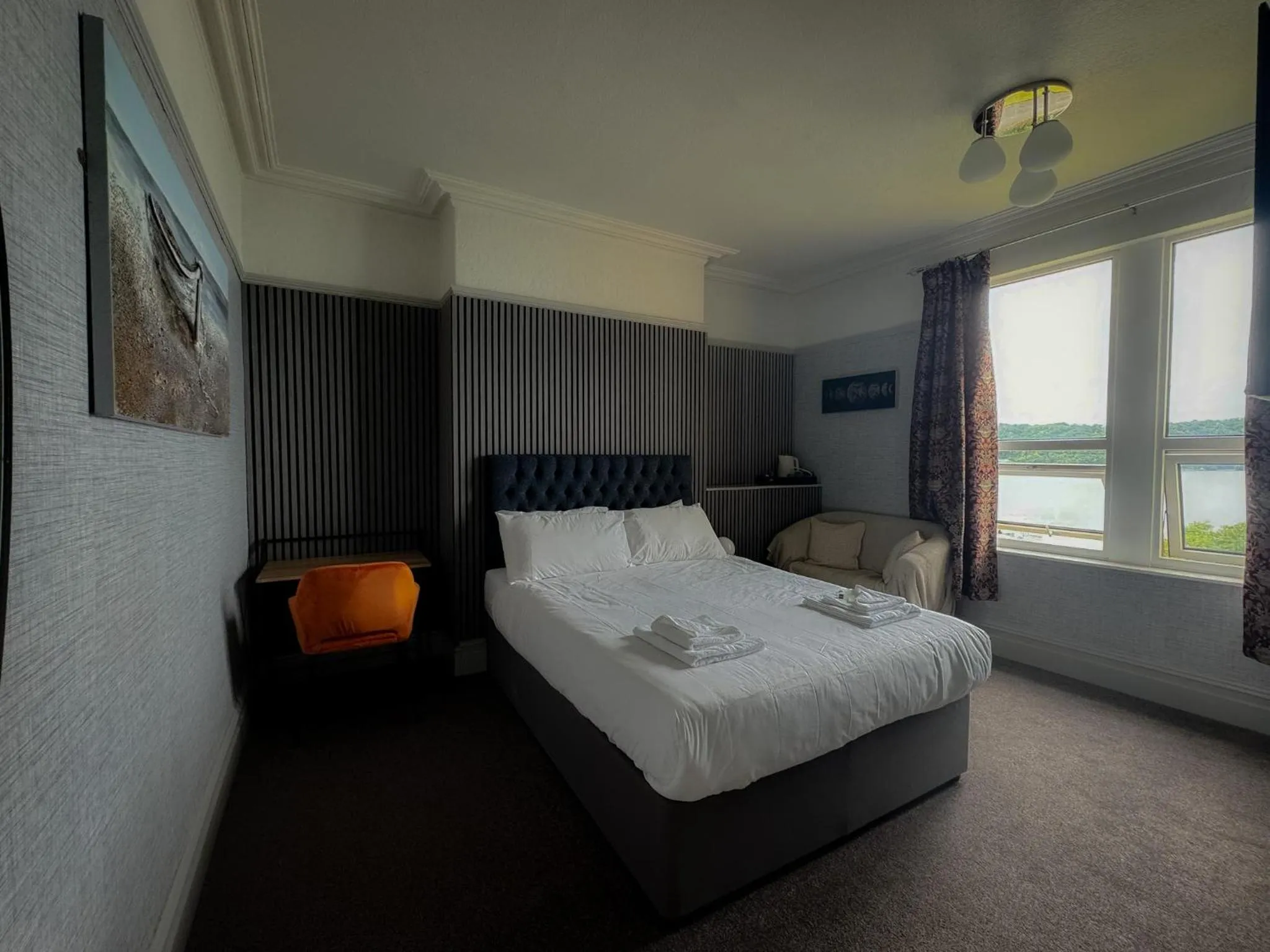 Bedroom, Bed in Nomi Rooms & Restaurant