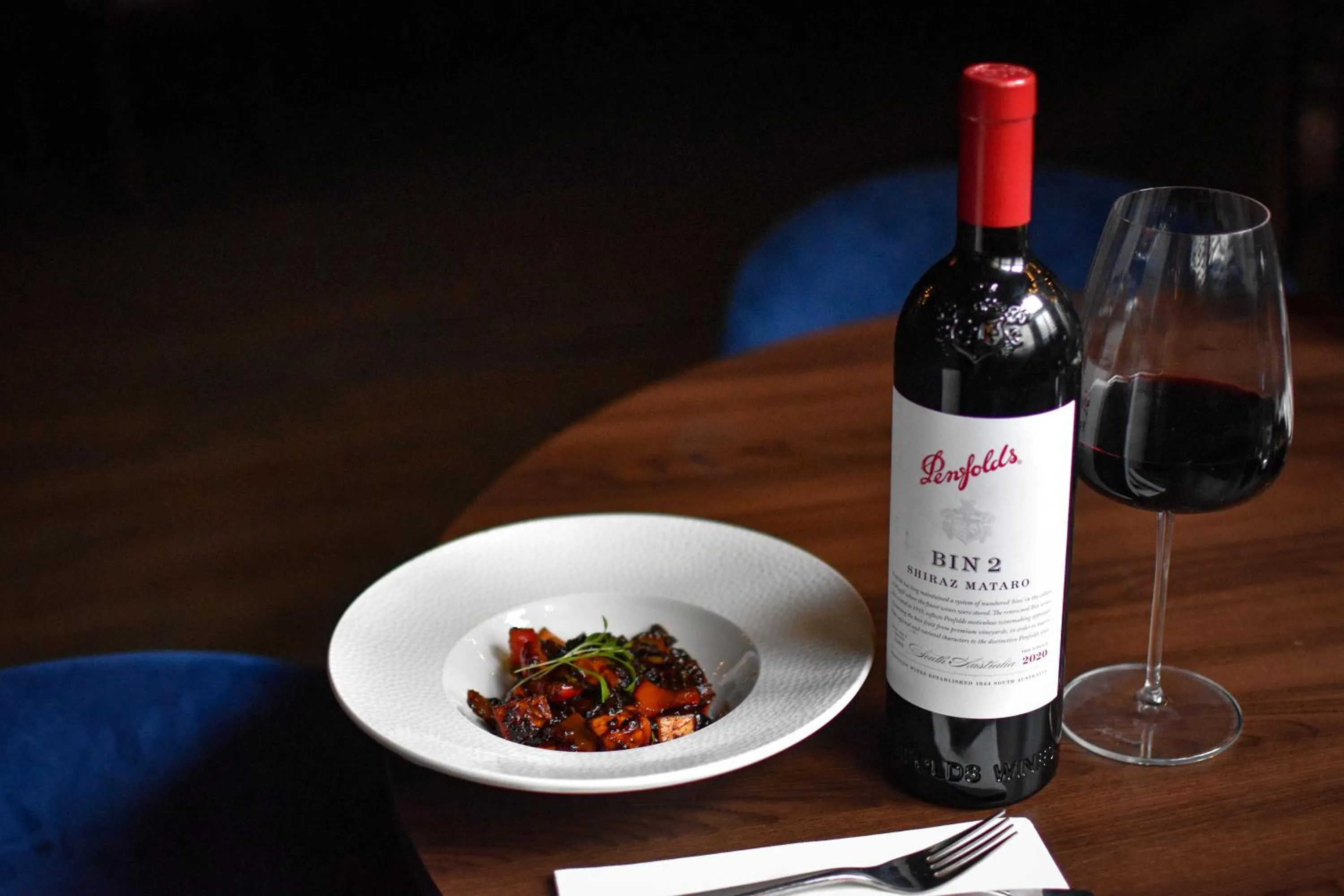 Restaurant/places to eat in Nomi Rooms & Restaurant