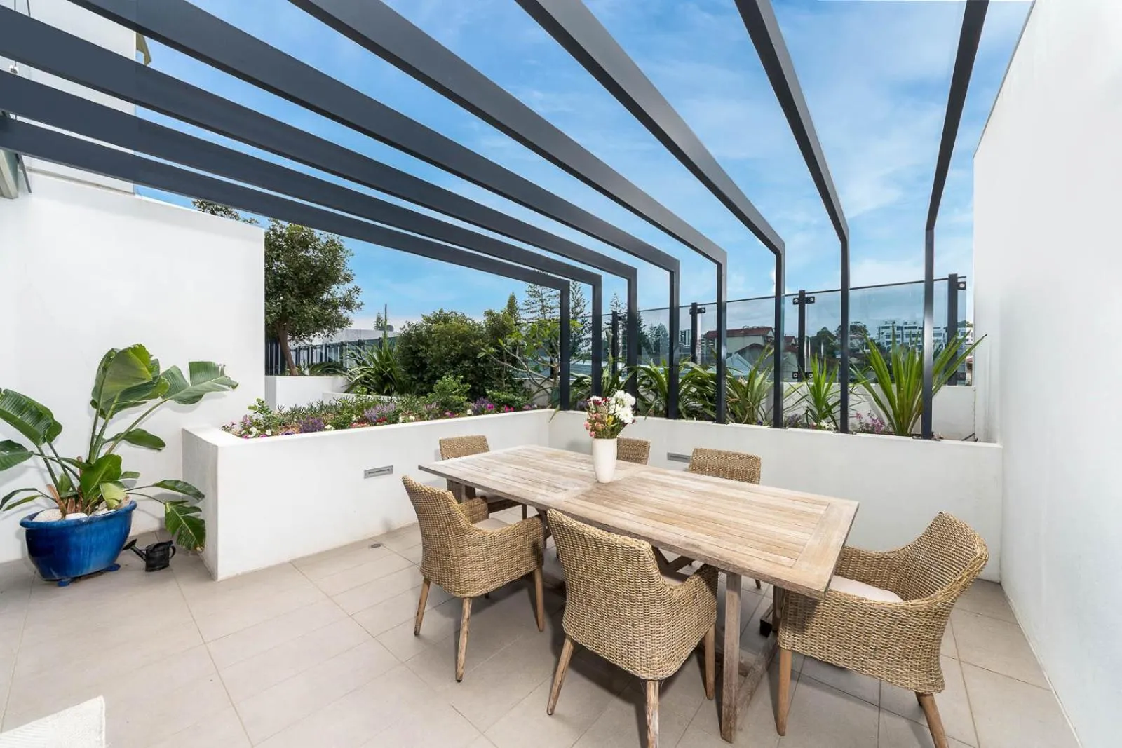 Patio in Iconic Kirra Beach Resort