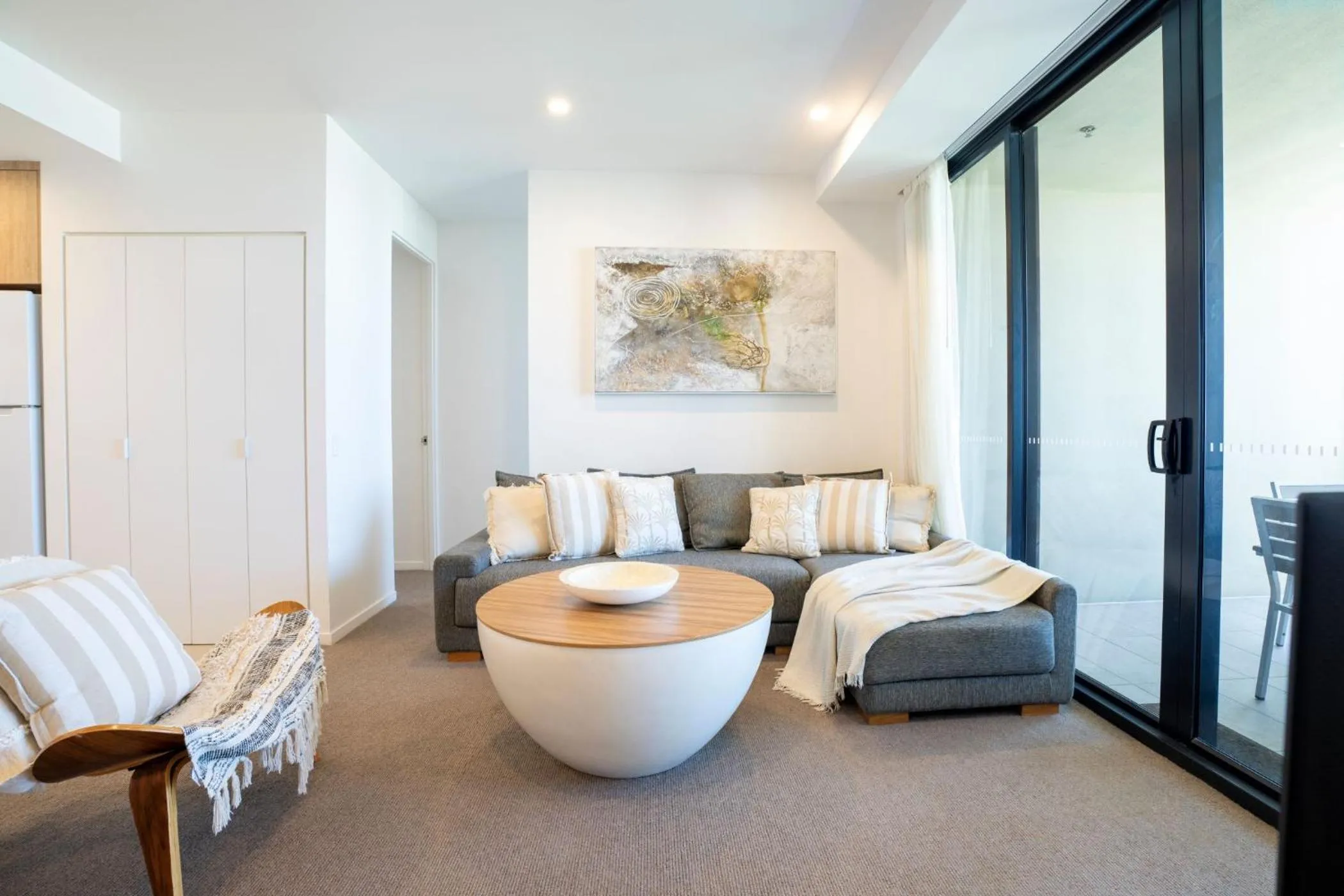 Living room, Bed in Iconic Kirra Beach Resort