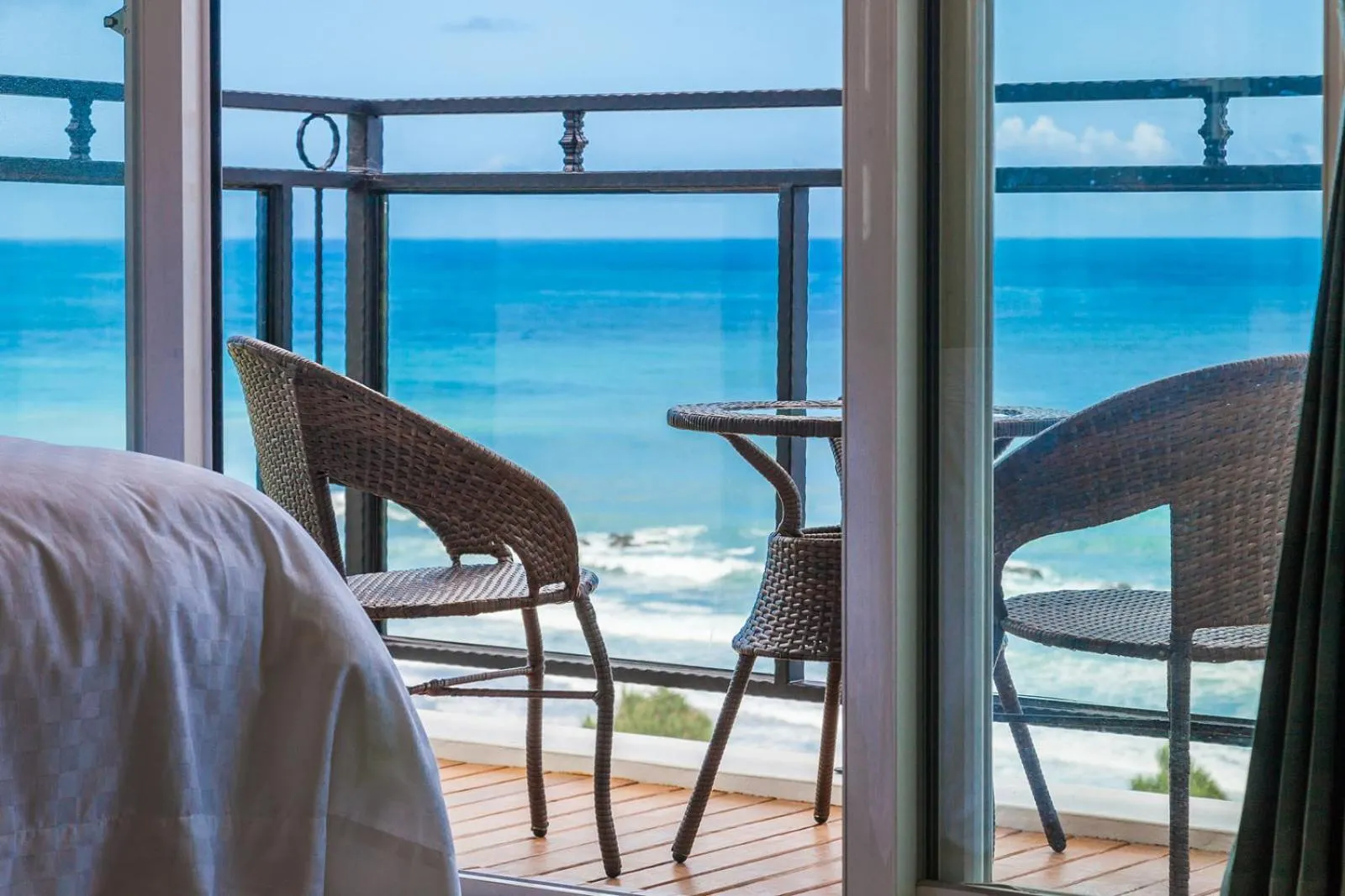 Bed in Sea Dragonfly