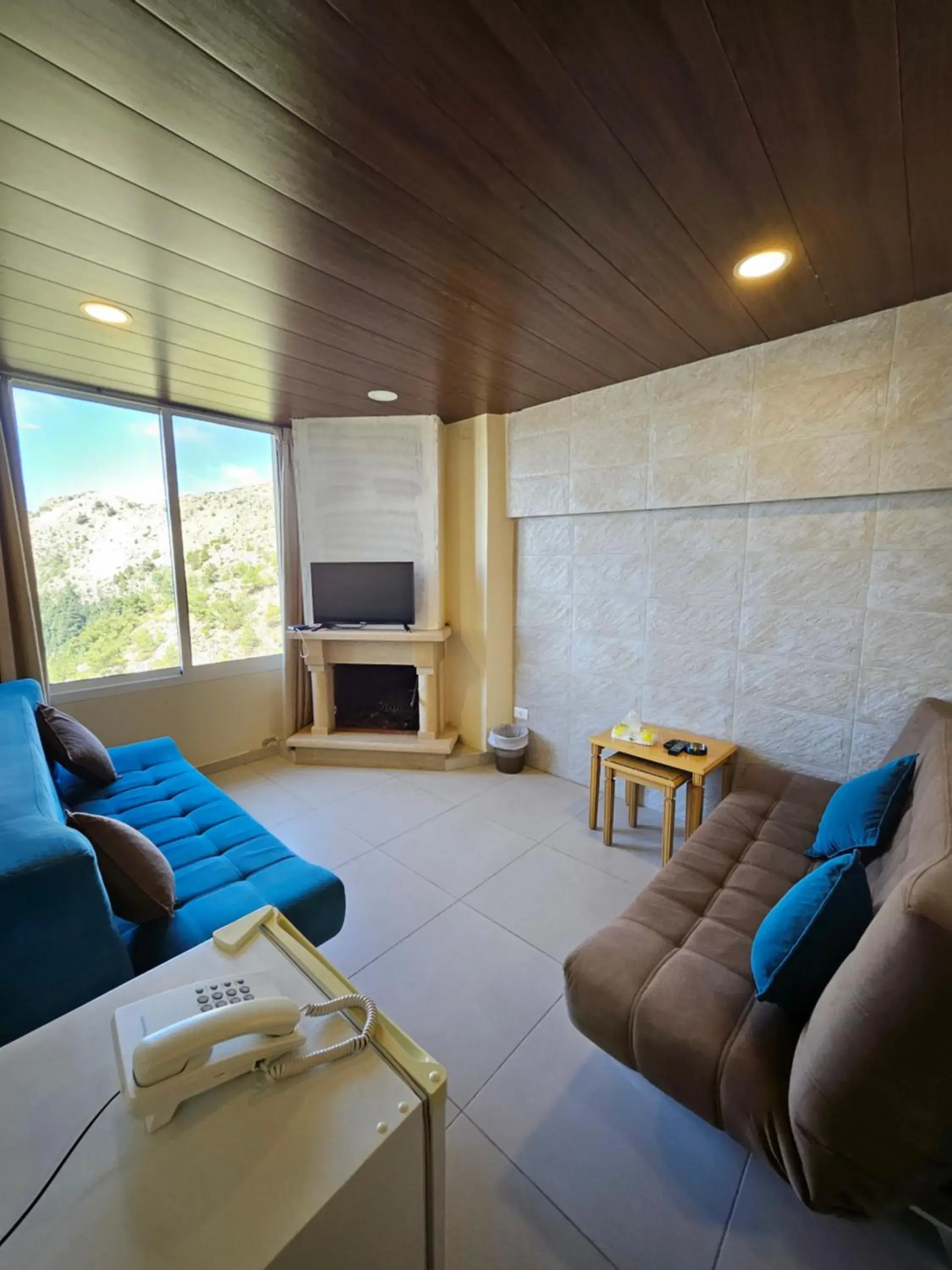 Deluxe Suite in Hotel L'Aiglon Deluxe Suite in Hotel L'Aiglon