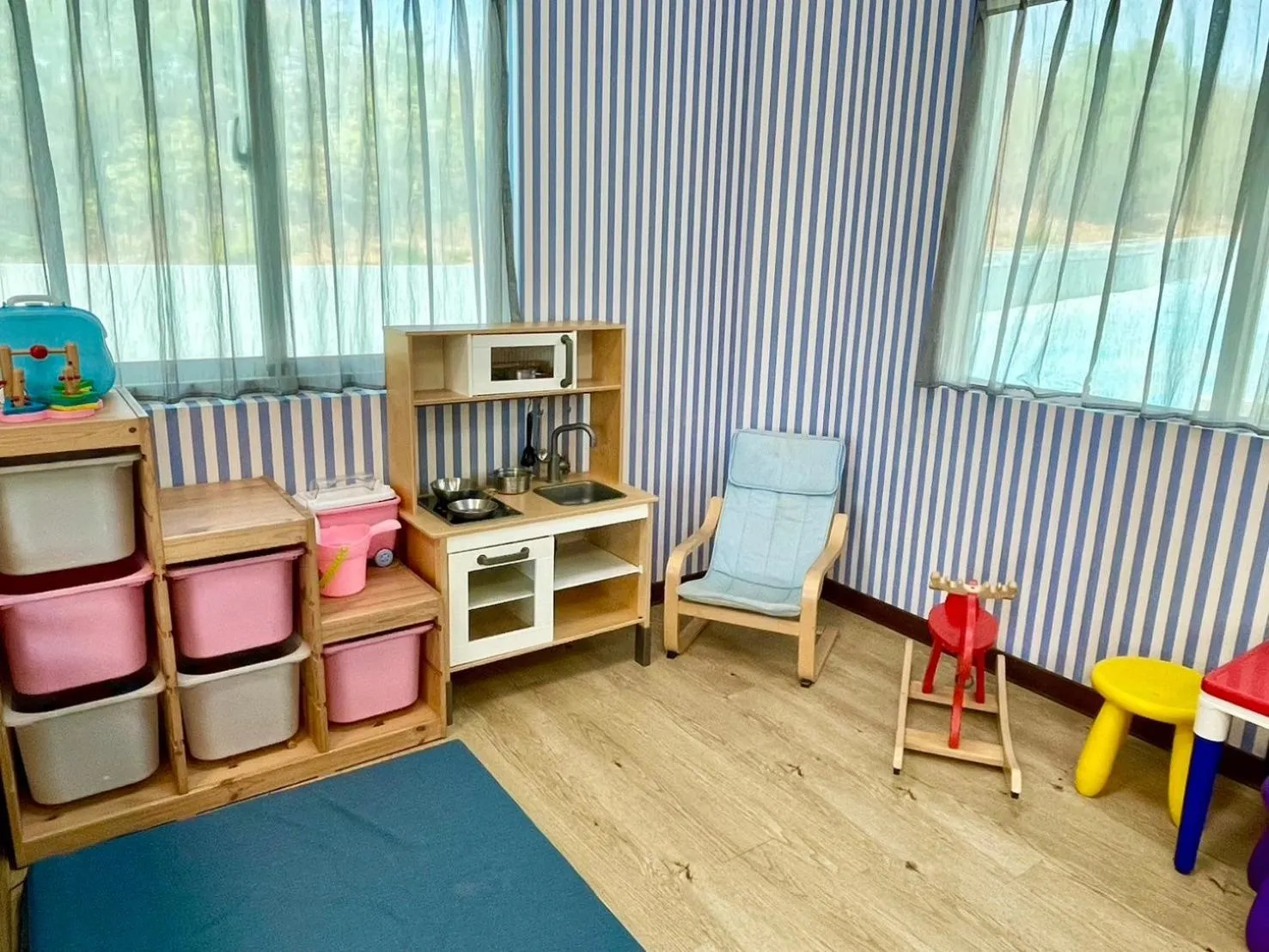 Children play ground in Loju Seaview Homestay