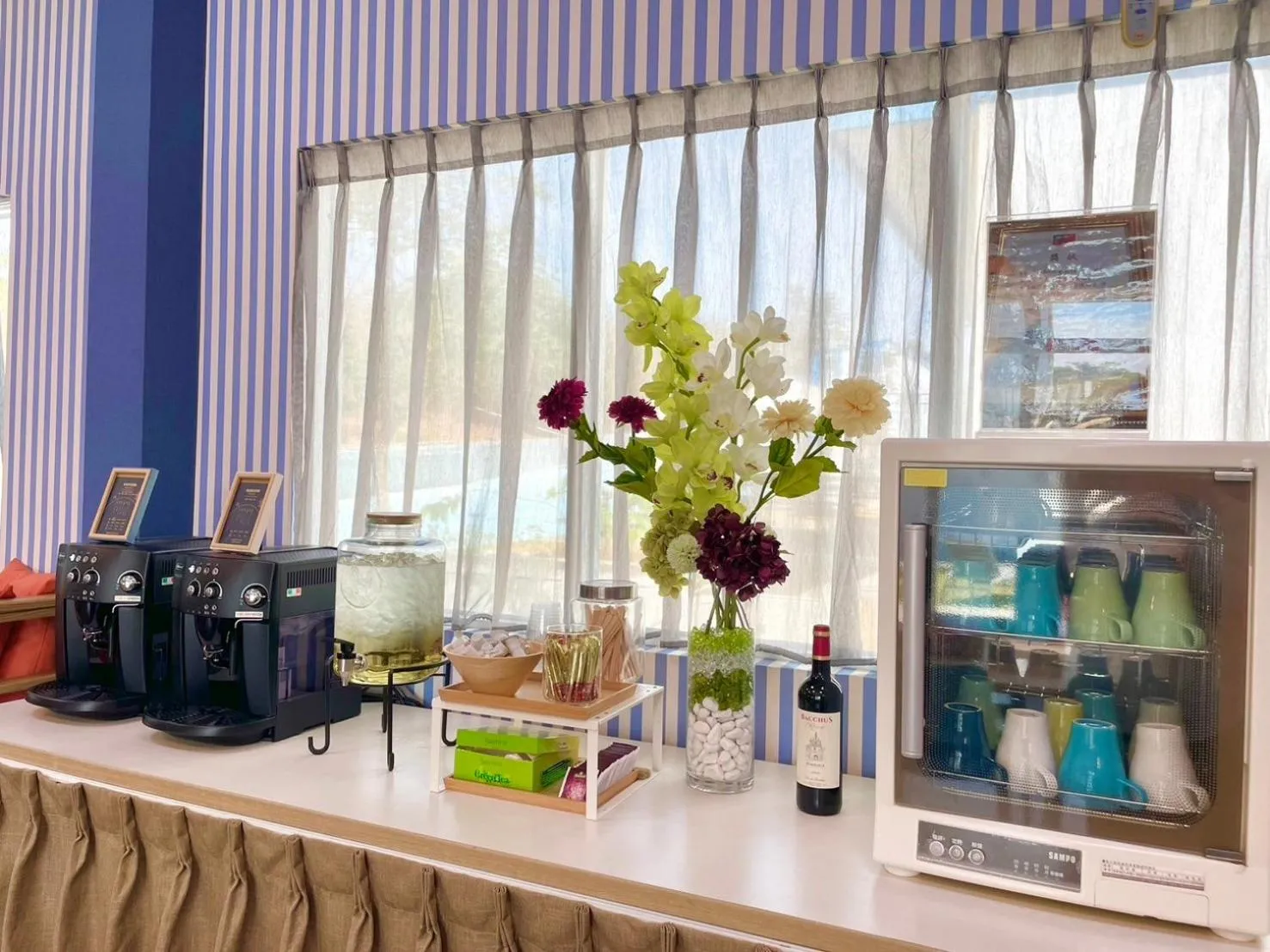 Coffee/tea facilities in Loju Seaview Homestay