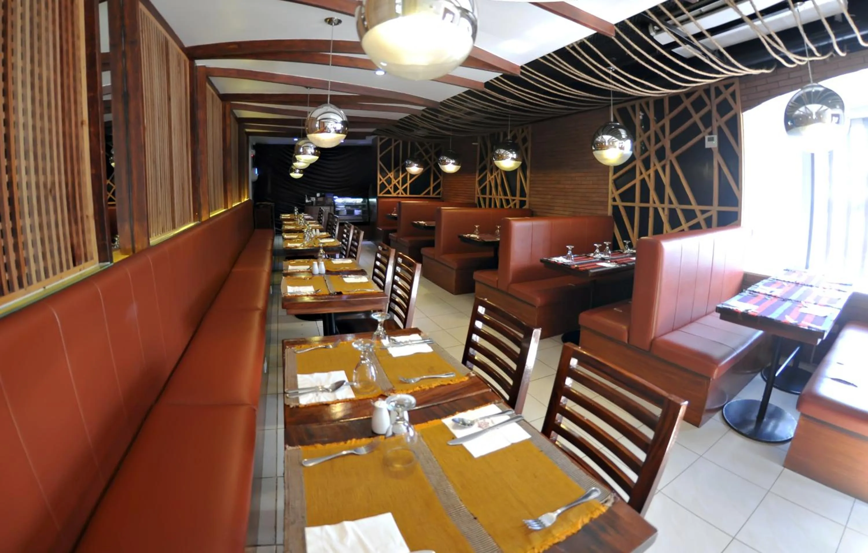 Restaurant/places to eat in Vigan Plaza Hotel