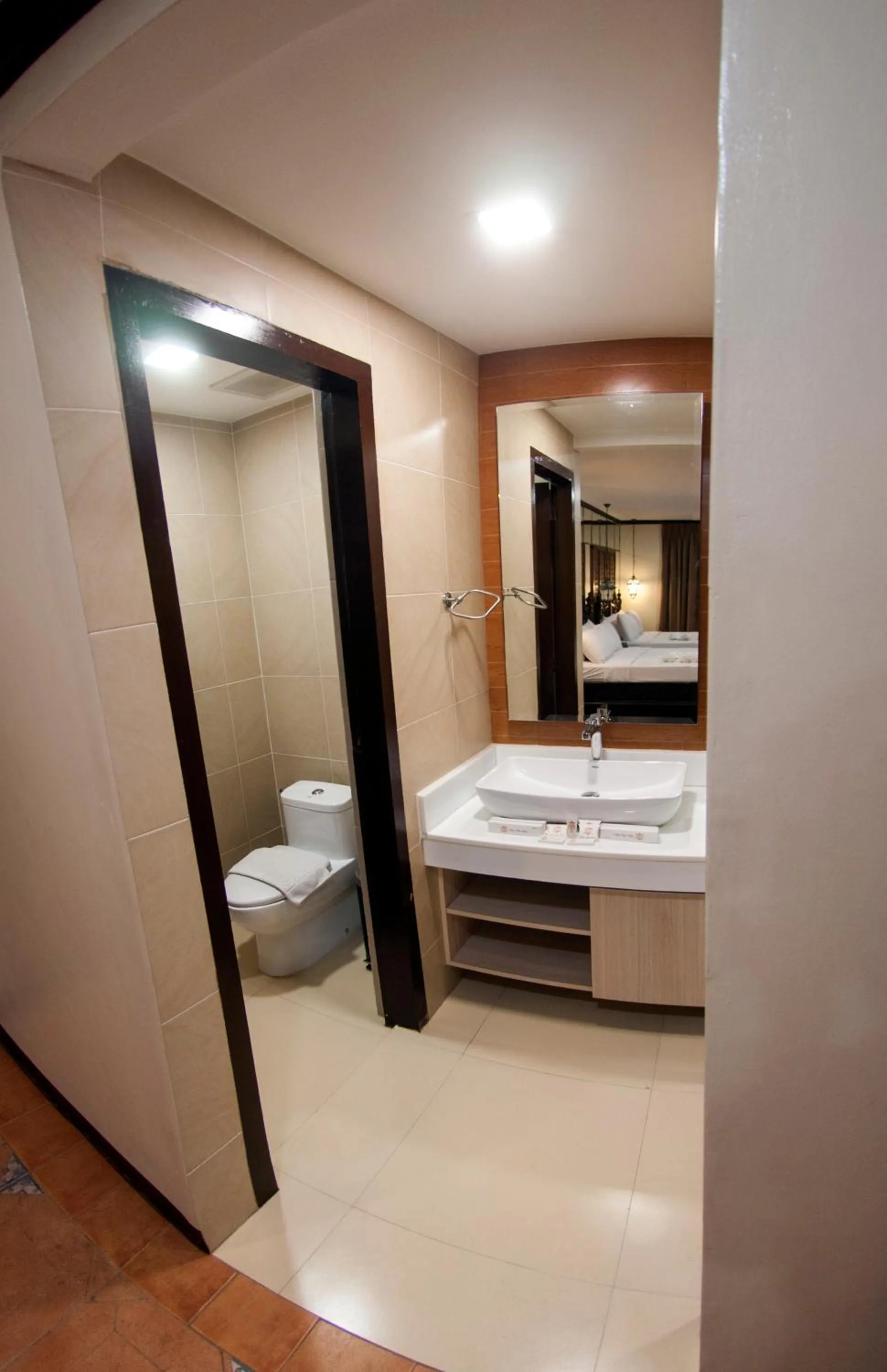 Bed in Vigan Plaza Hotel