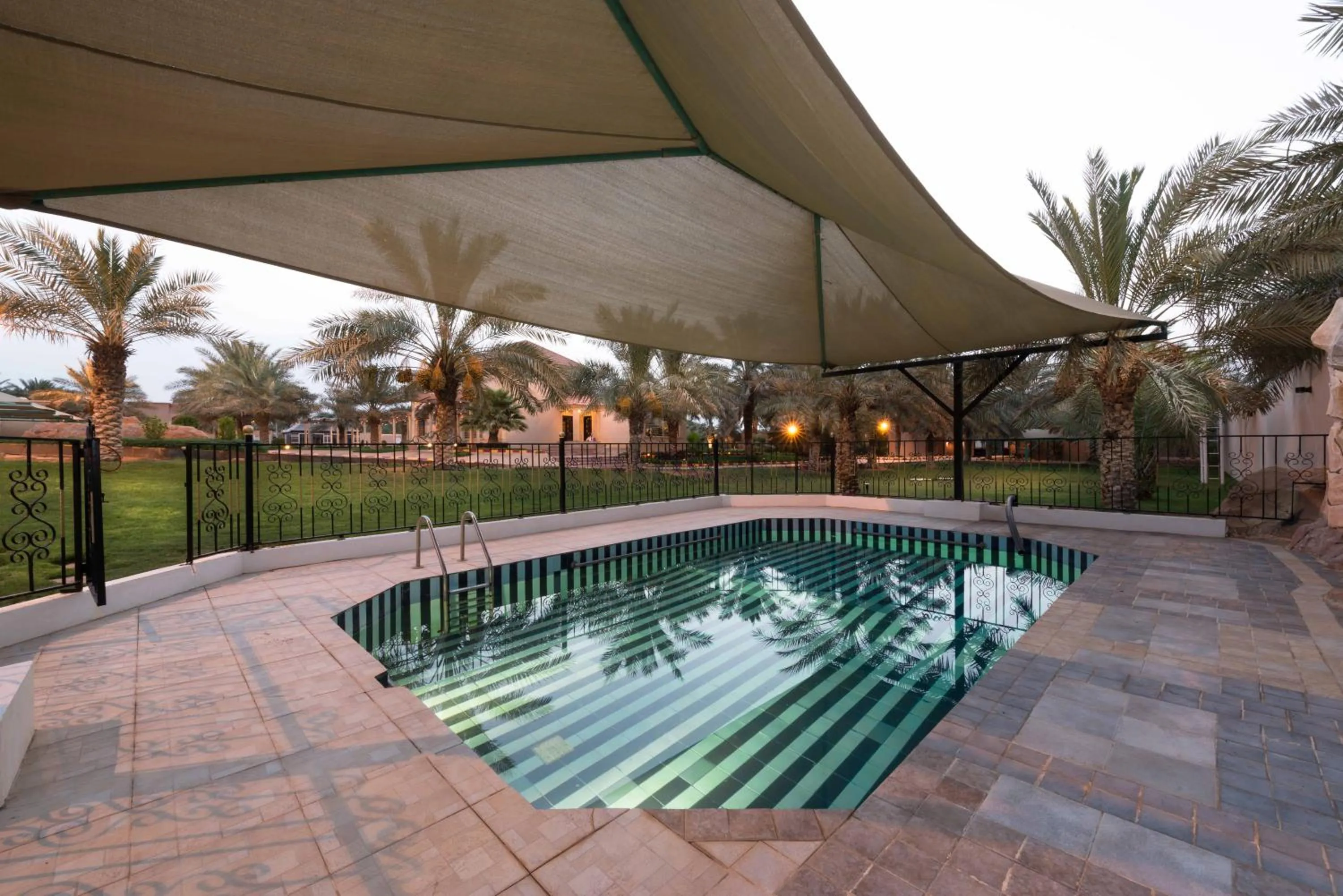 Patio in Boudl Al Nakheel