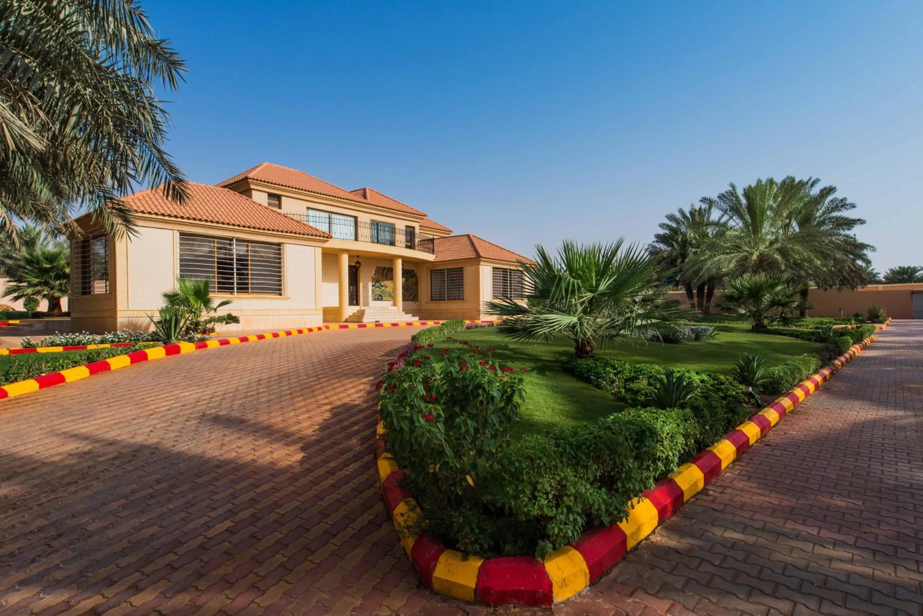 Spring in Boudl Al Nakheel