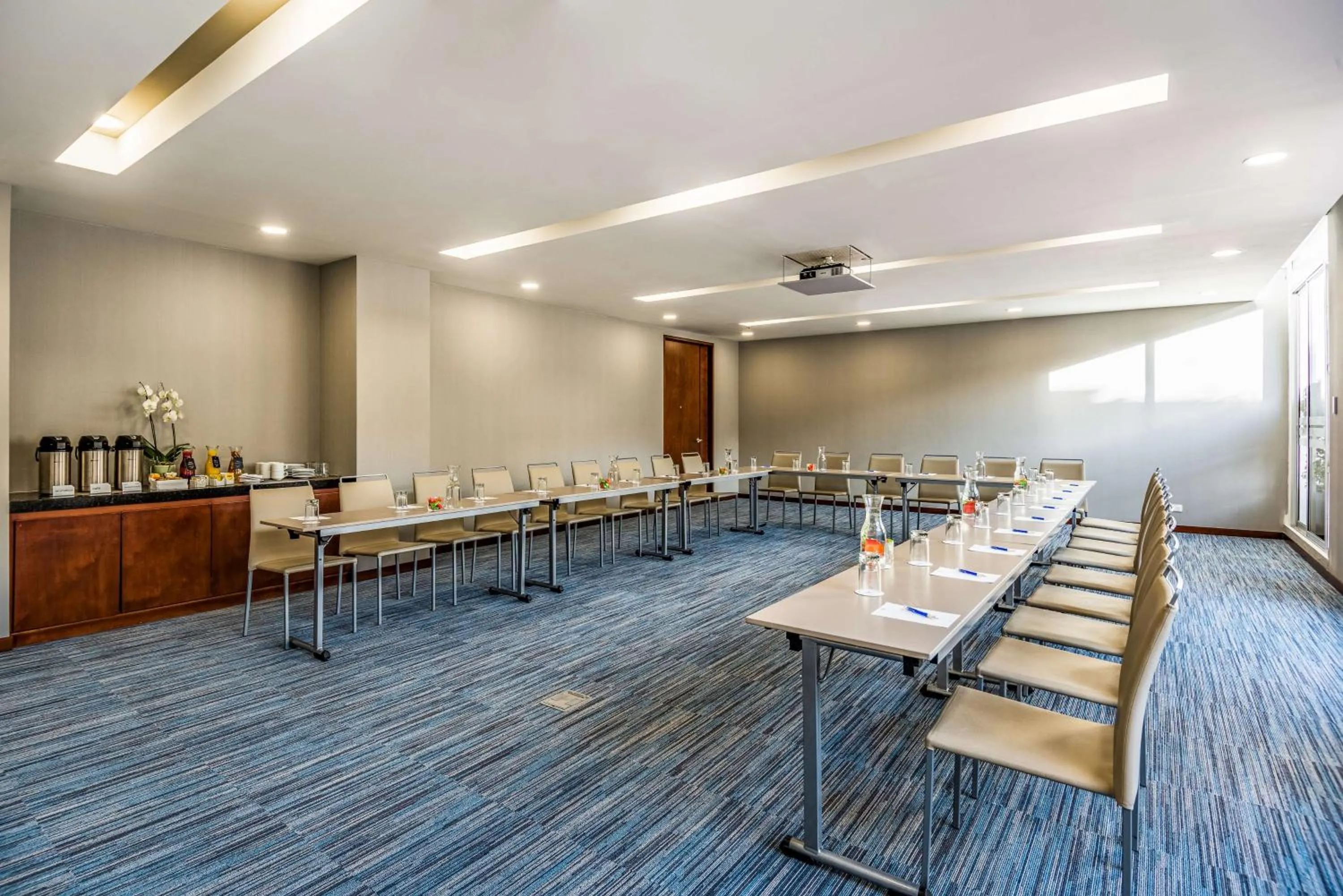 Meeting/conference room in NH Bogota Urban 93 Royal