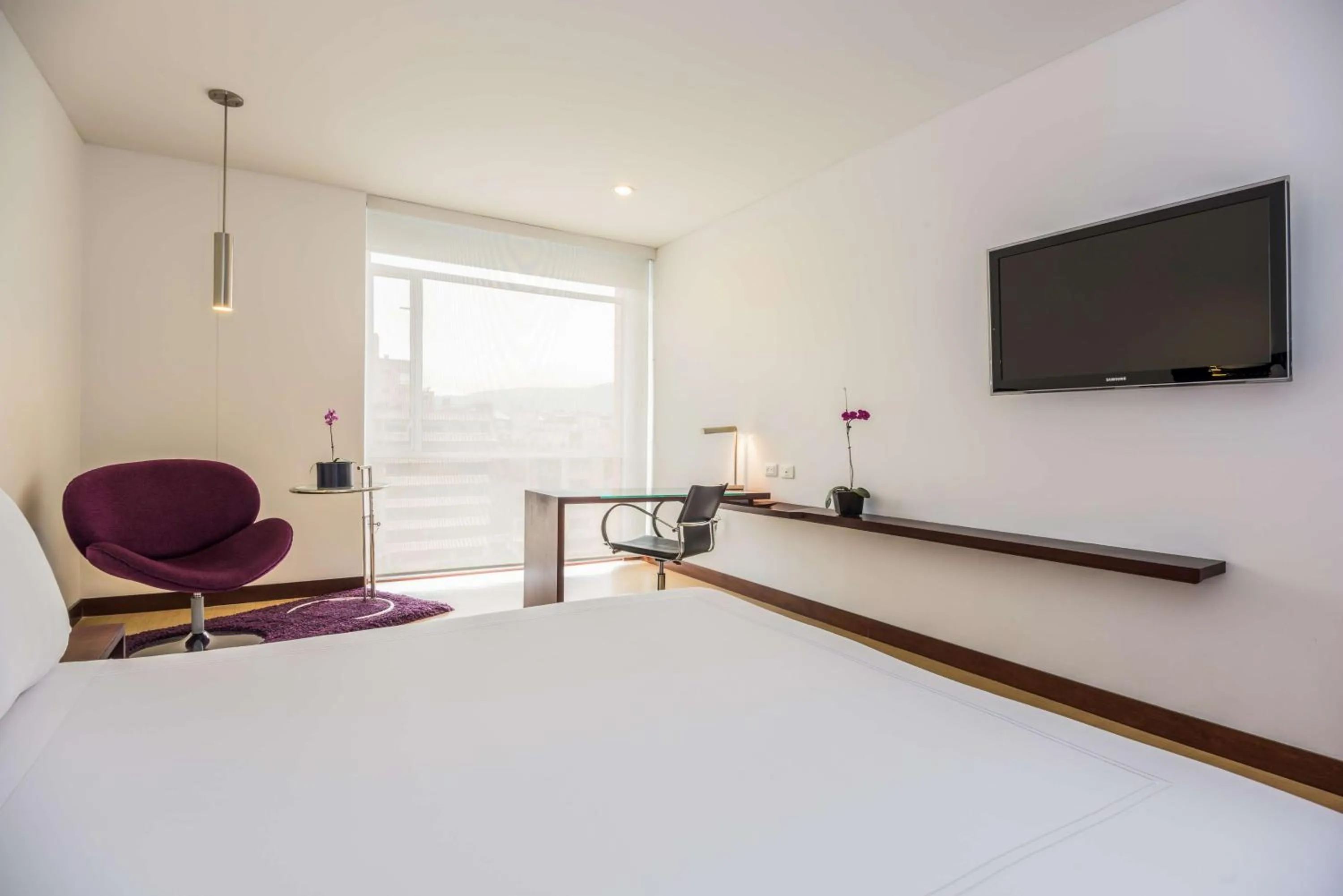 Bedroom, Bed in NH Bogota Urban 93 Royal