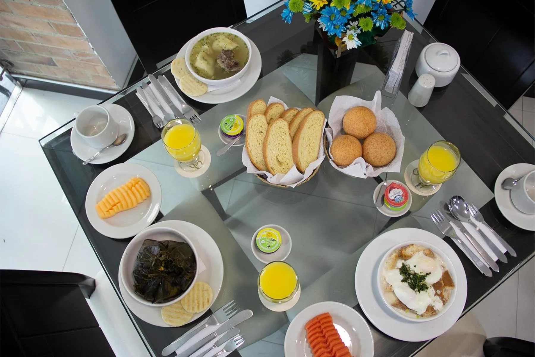 Breakfast in Hotel Santafe Real