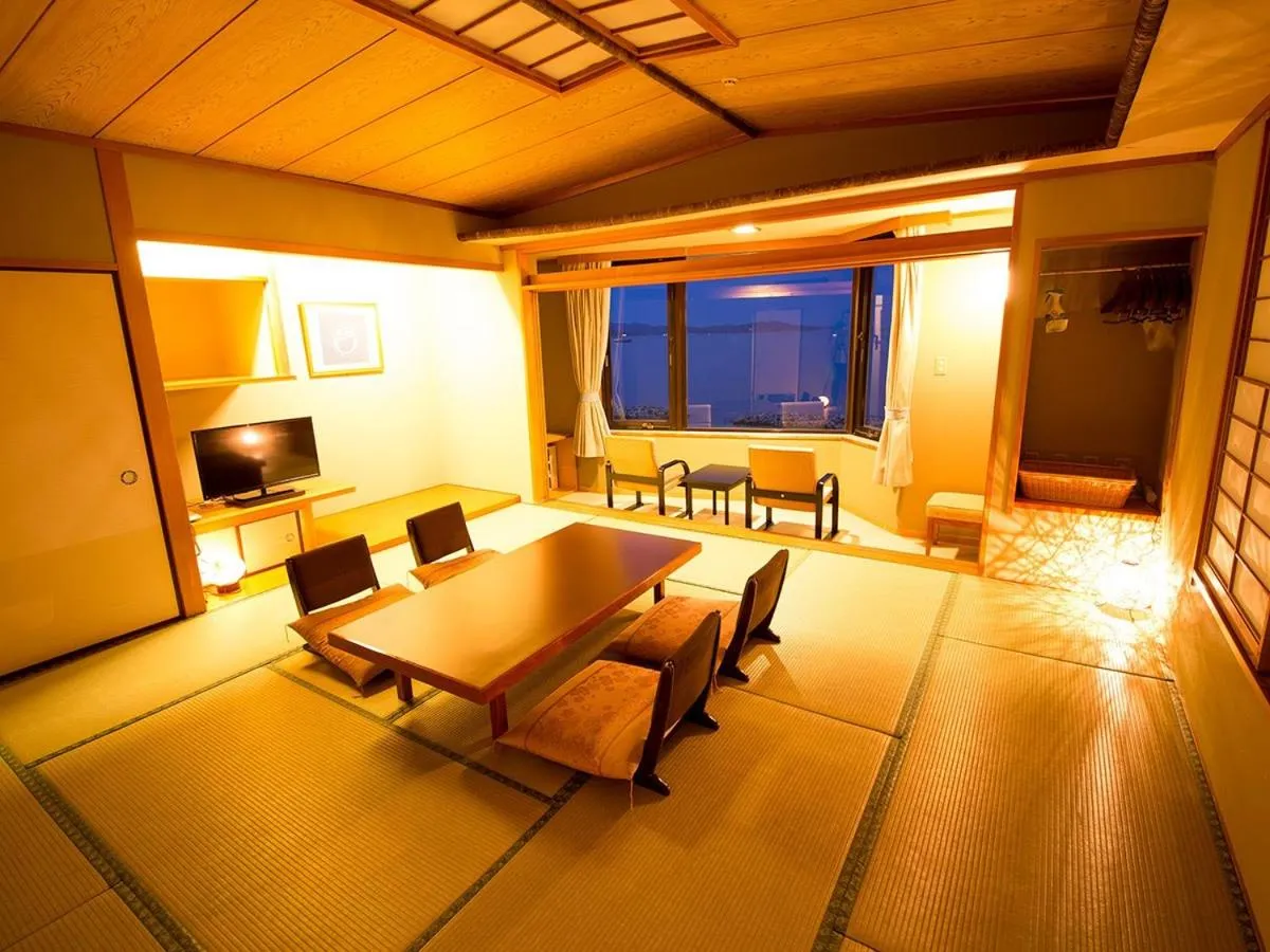 Photo of the whole room in Naruto Grand Hotel Kaigetsu