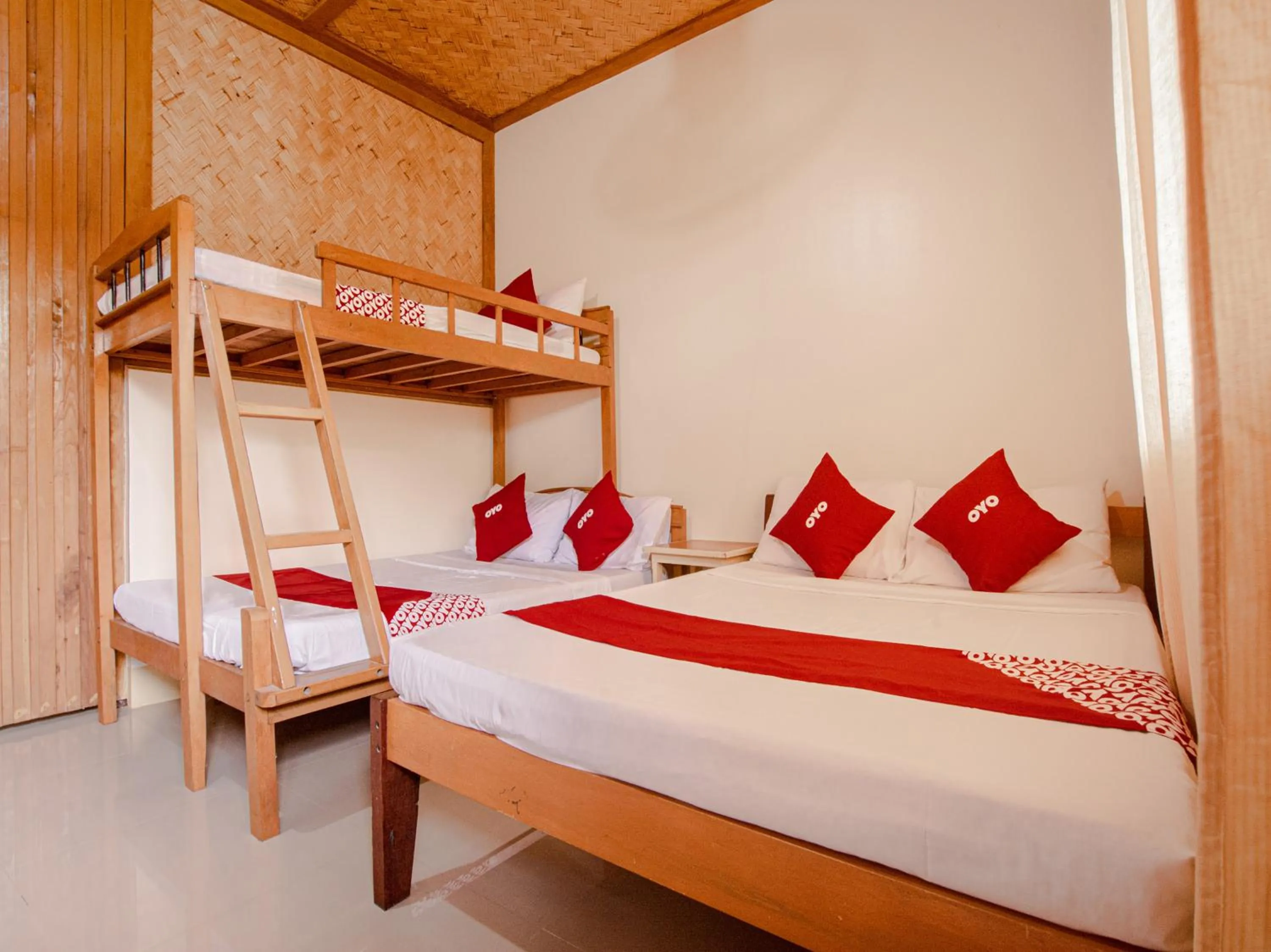 Bedroom, Bed in Telesfora Beach Cottage