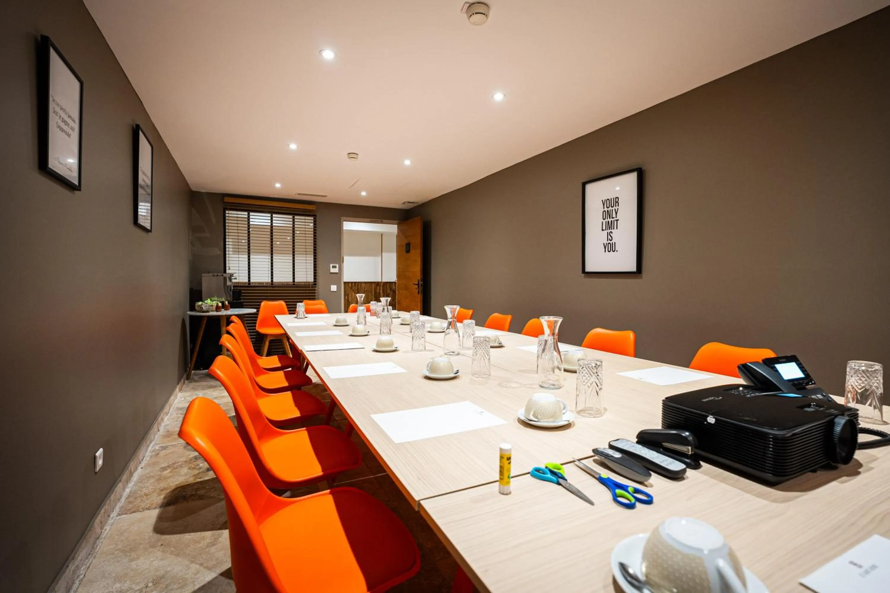 Meeting/conference room in Hôtel Le Saint Remy & Spa