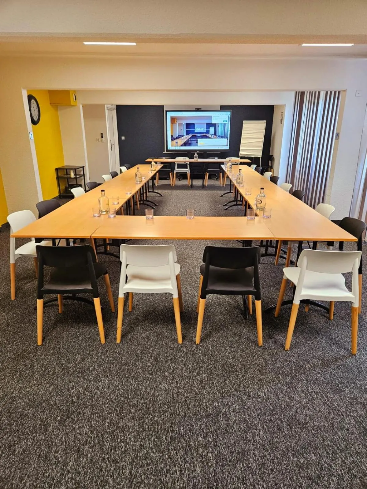 Meeting/conference room in The Originals City, Hotel Ariane, Toulouse Sud Labège