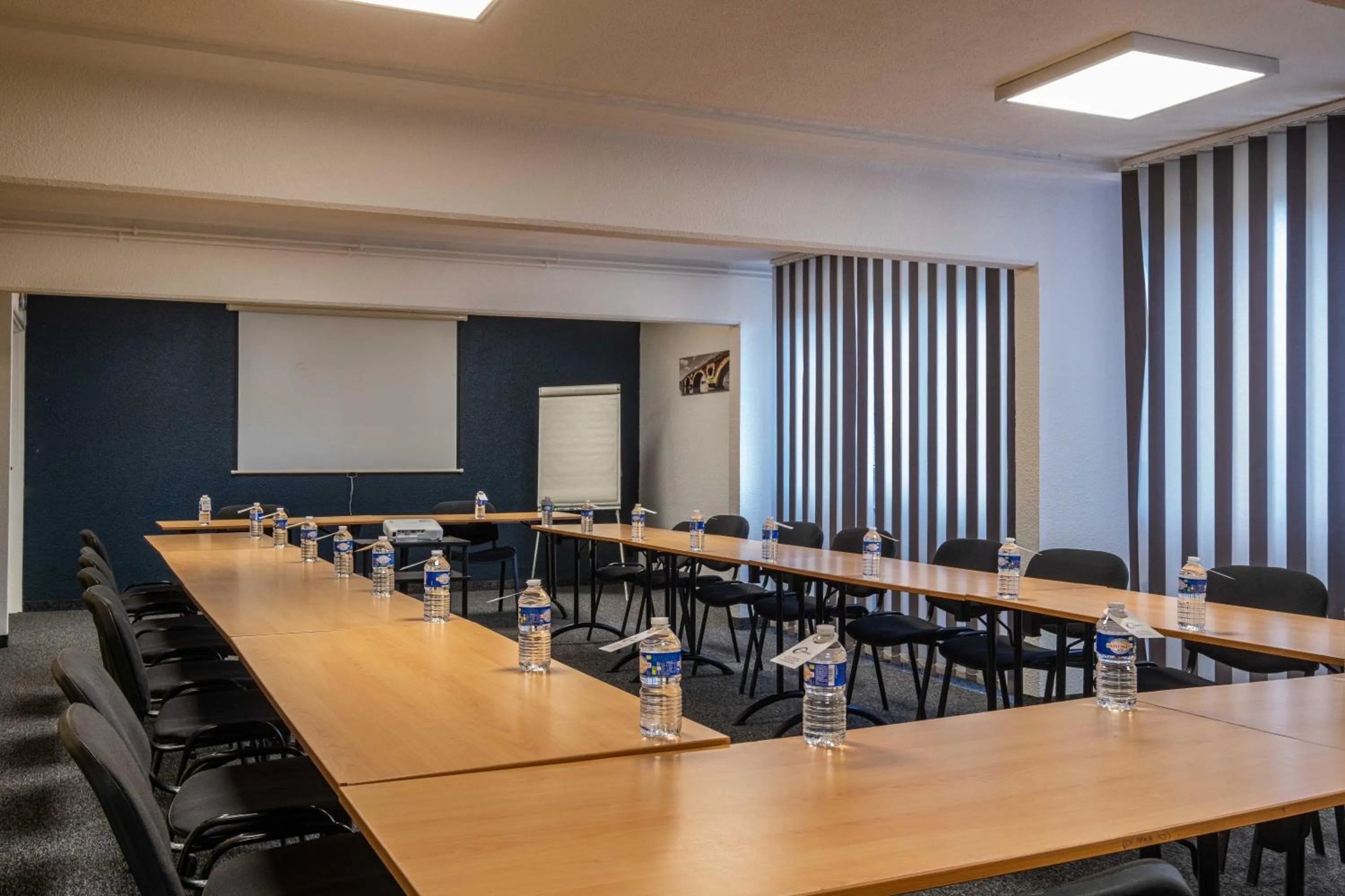 Meeting/conference room in The Originals City, Hotel Ariane, Toulouse Sud Labège