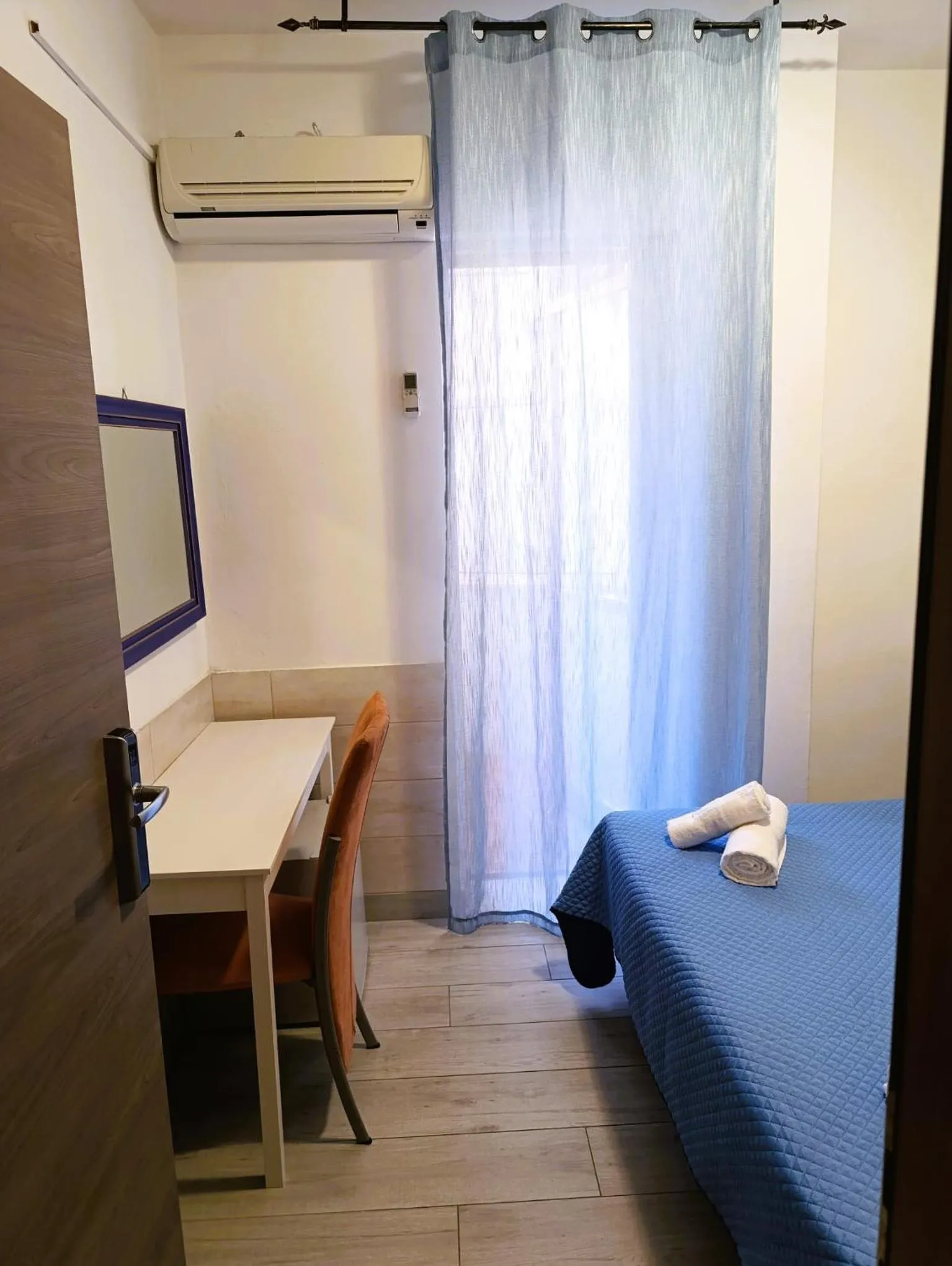 View (from property/room), Bed in Hotel Villa Del Mar